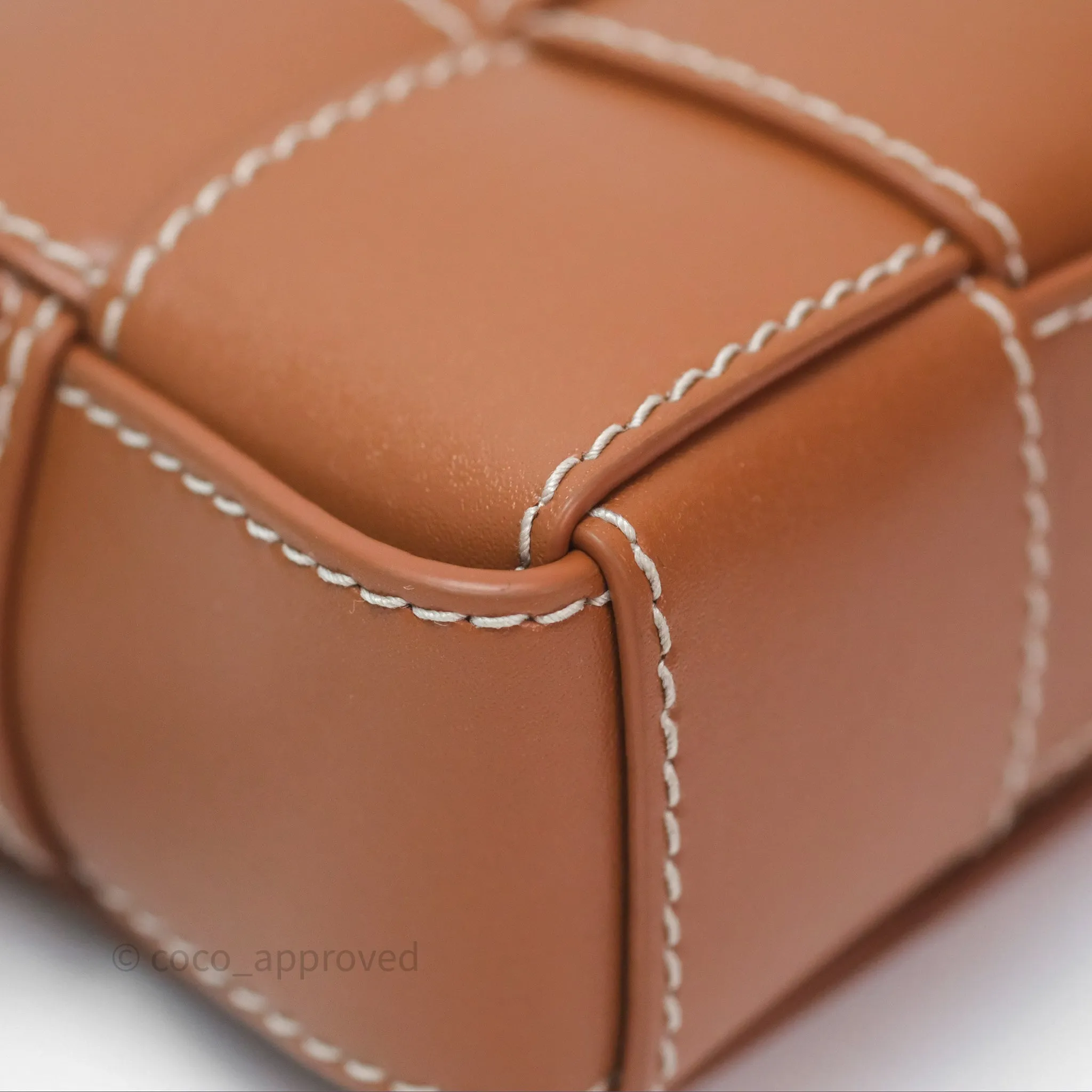 Bottega Veneta Cassette Belt Bag Intreccio Calfskin Wood/ Natural