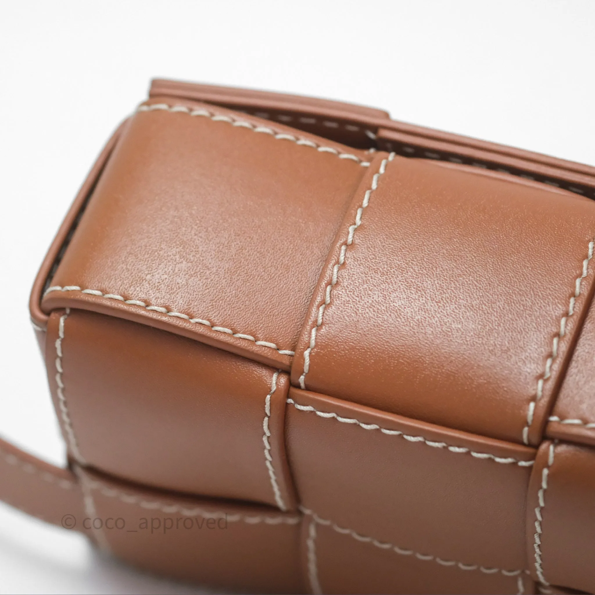 Bottega Veneta Cassette Belt Bag Intreccio Calfskin Wood/ Natural