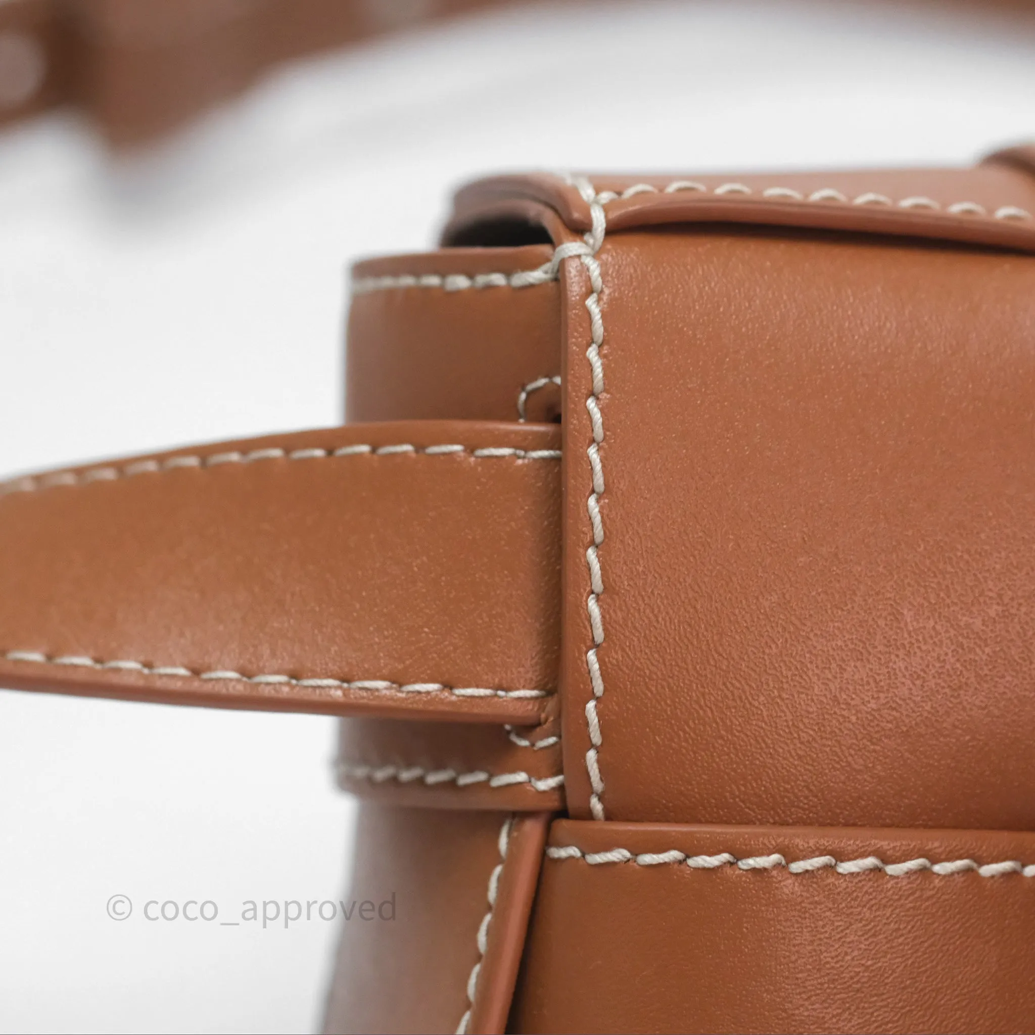 Bottega Veneta Cassette Belt Bag Intreccio Calfskin Wood/ Natural