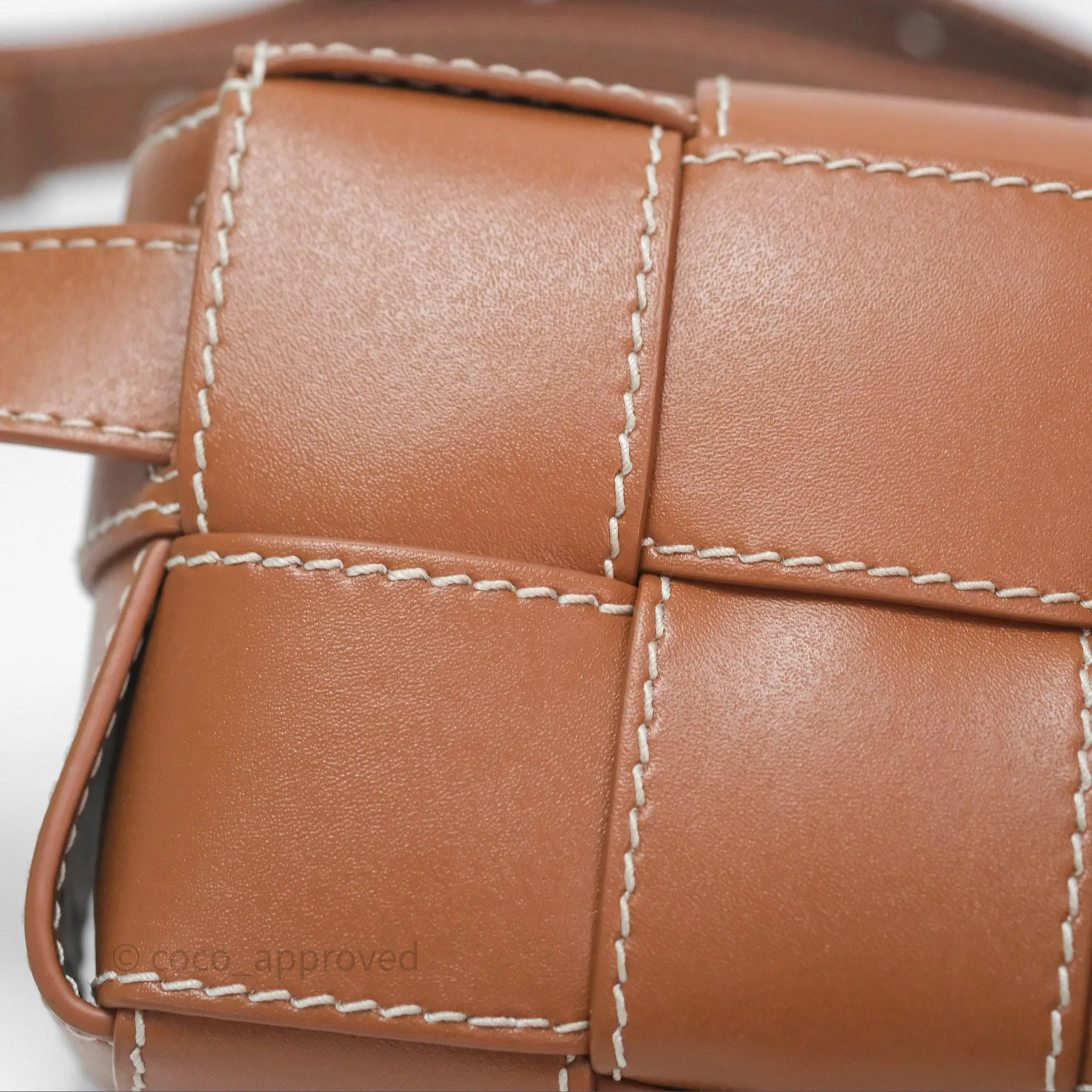 Bottega Veneta Cassette Belt Bag Intreccio Calfskin Wood/ Natural