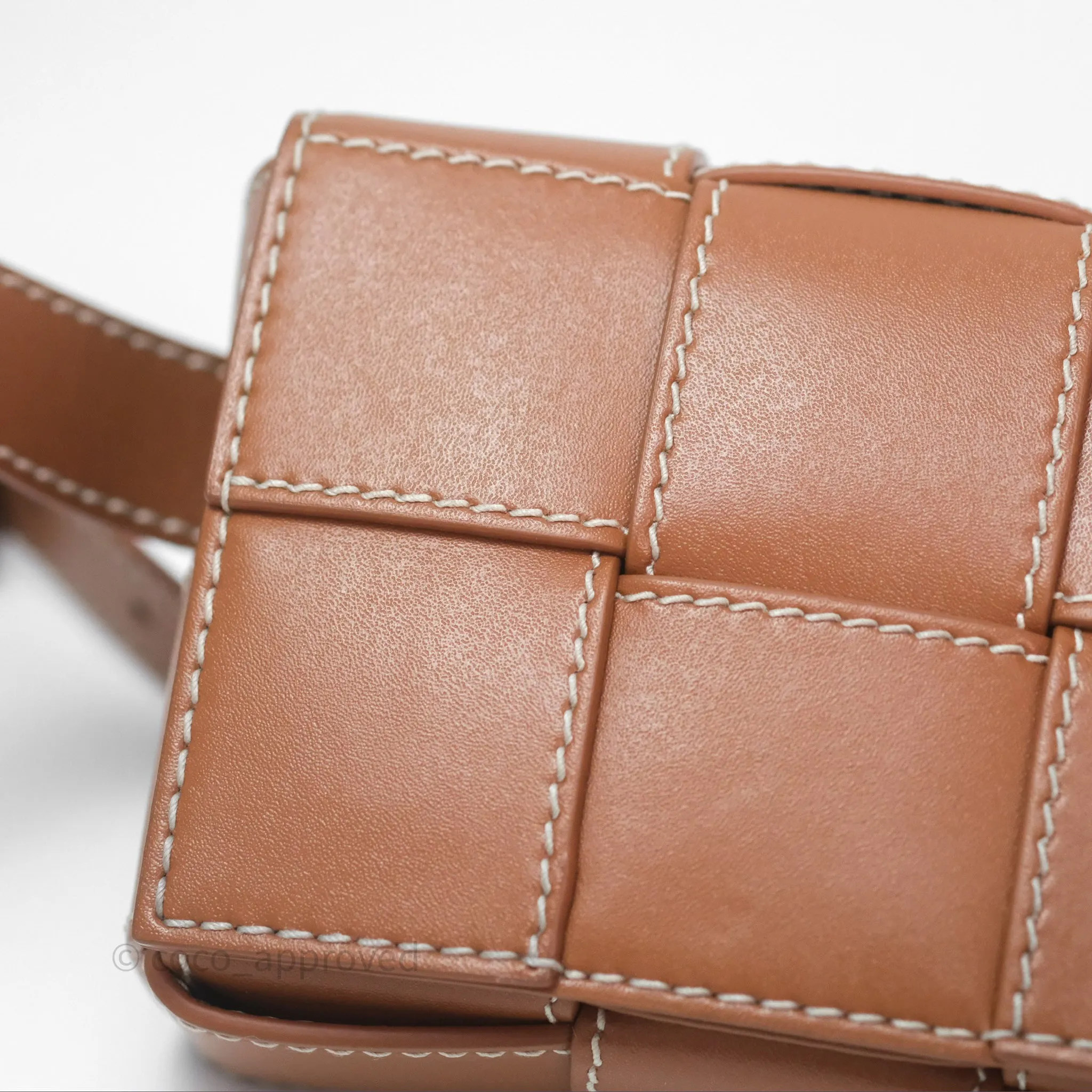 Bottega Veneta Cassette Belt Bag Intreccio Calfskin Wood/ Natural