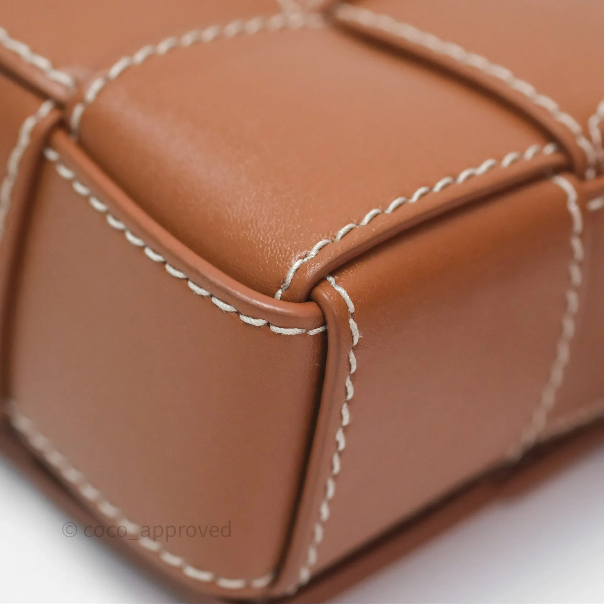 Bottega Veneta Cassette Belt Bag Intreccio Calfskin Wood/ Natural