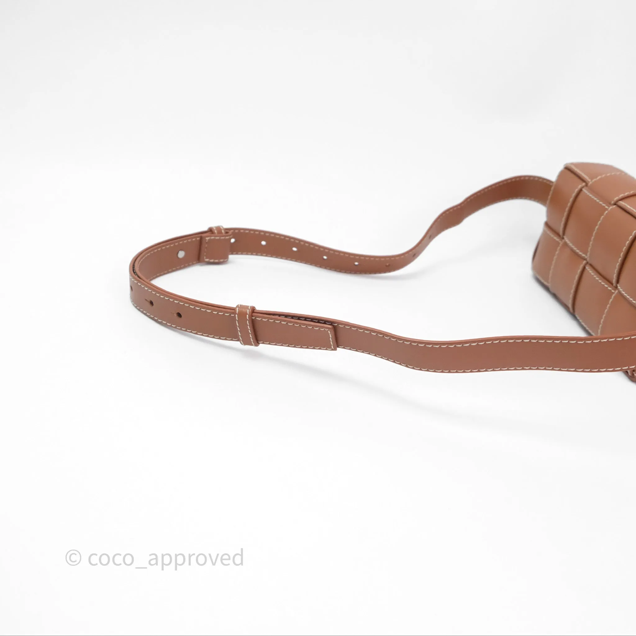 Bottega Veneta Cassette Belt Bag Intreccio Calfskin Wood/ Natural