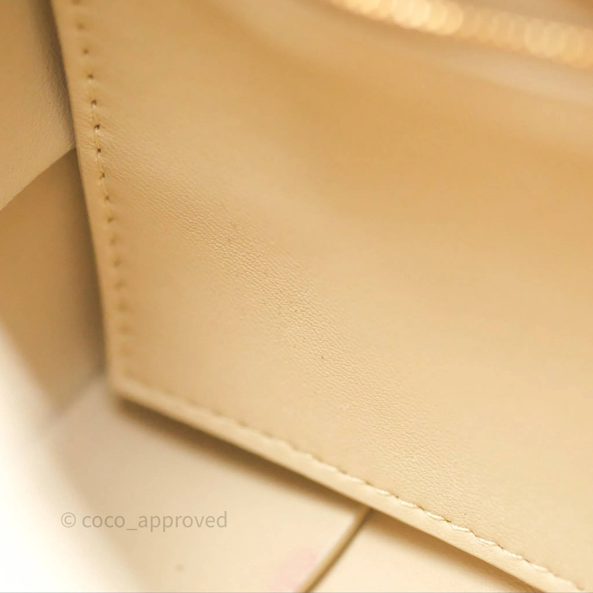 Bottega Veneta Cassette Shoulder Bag Intrecciato Beige Brushed Calfskin