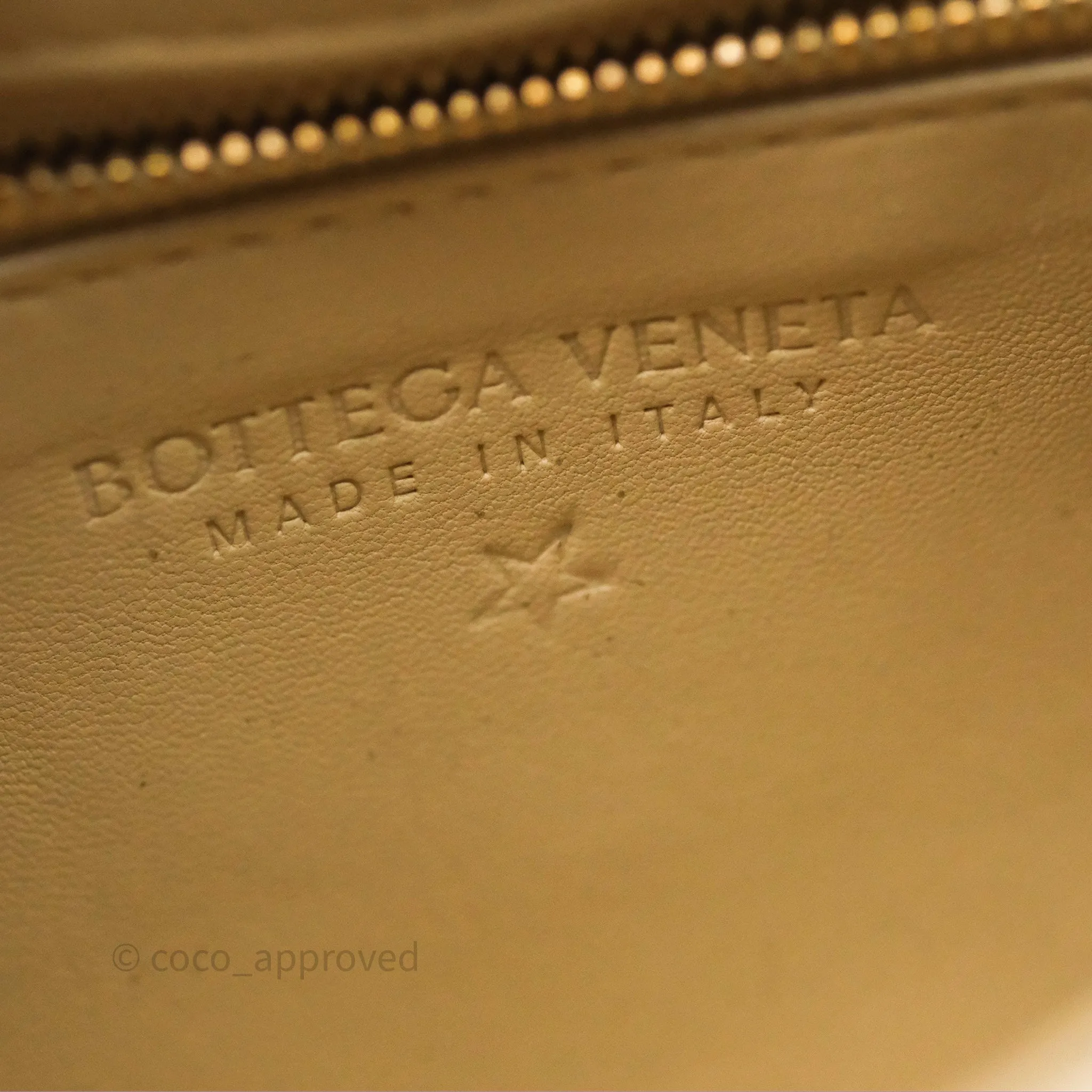 Bottega Veneta Cassette Shoulder Bag Intrecciato Beige Brushed Calfskin