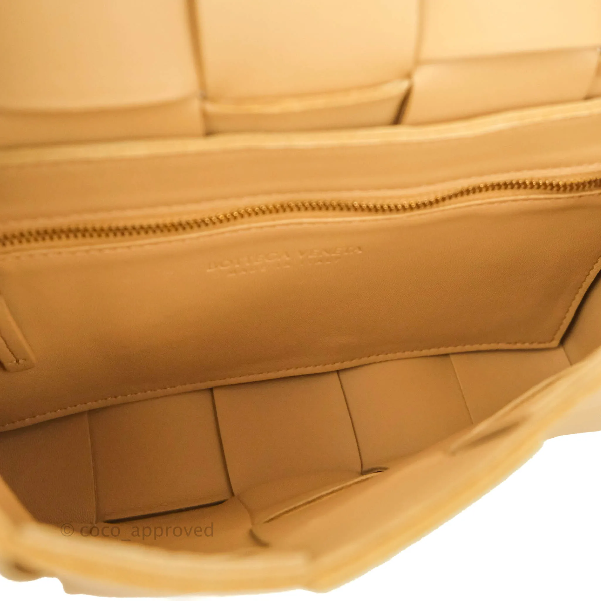 Bottega Veneta Cassette Shoulder Bag Intrecciato Beige Lambskin