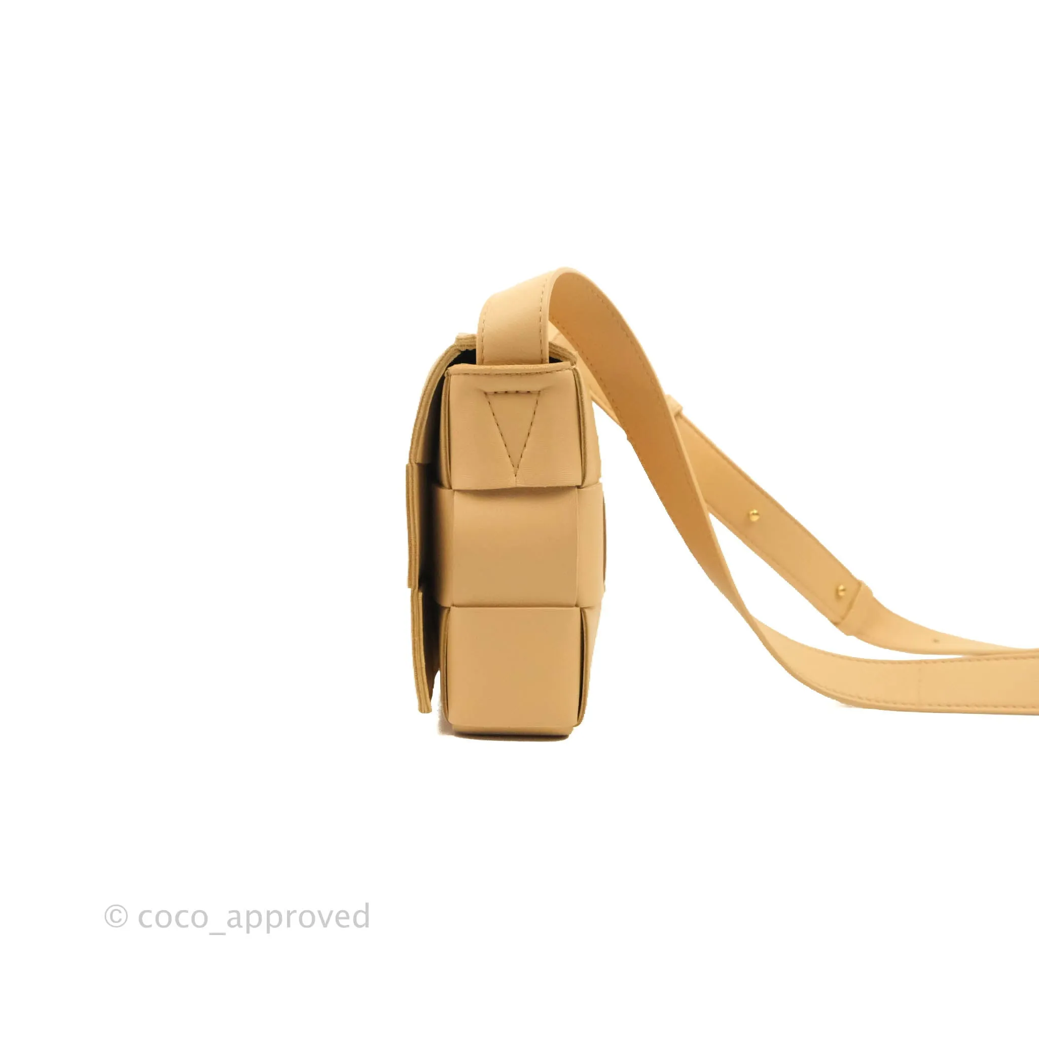 Bottega Veneta Cassette Shoulder Bag Intrecciato Beige Lambskin