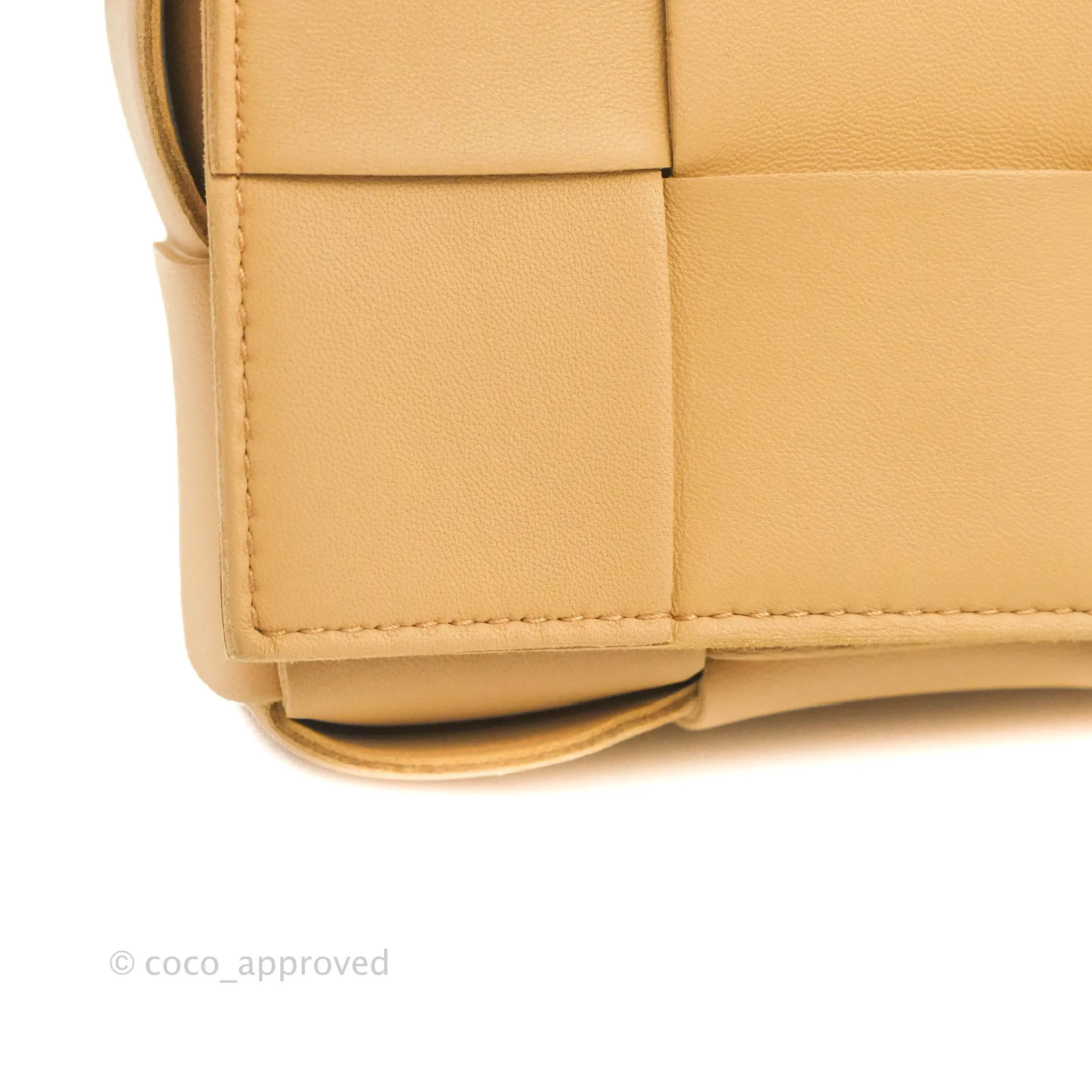 Bottega Veneta Cassette Shoulder Bag Intrecciato Beige Lambskin