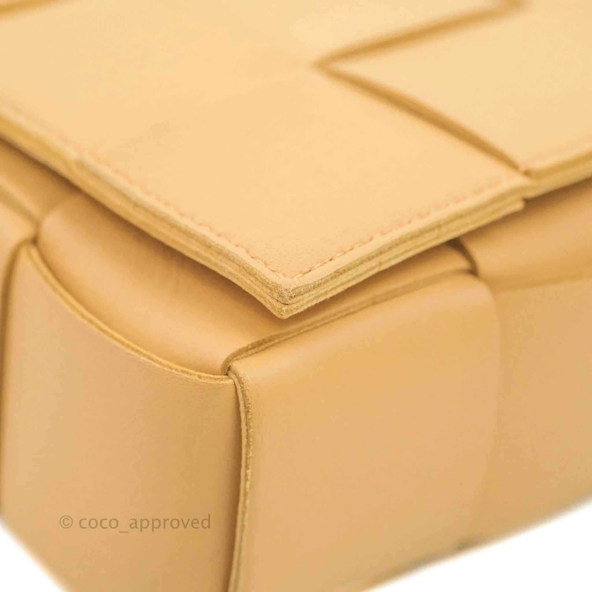 Bottega Veneta Cassette Shoulder Bag Intrecciato Beige Lambskin