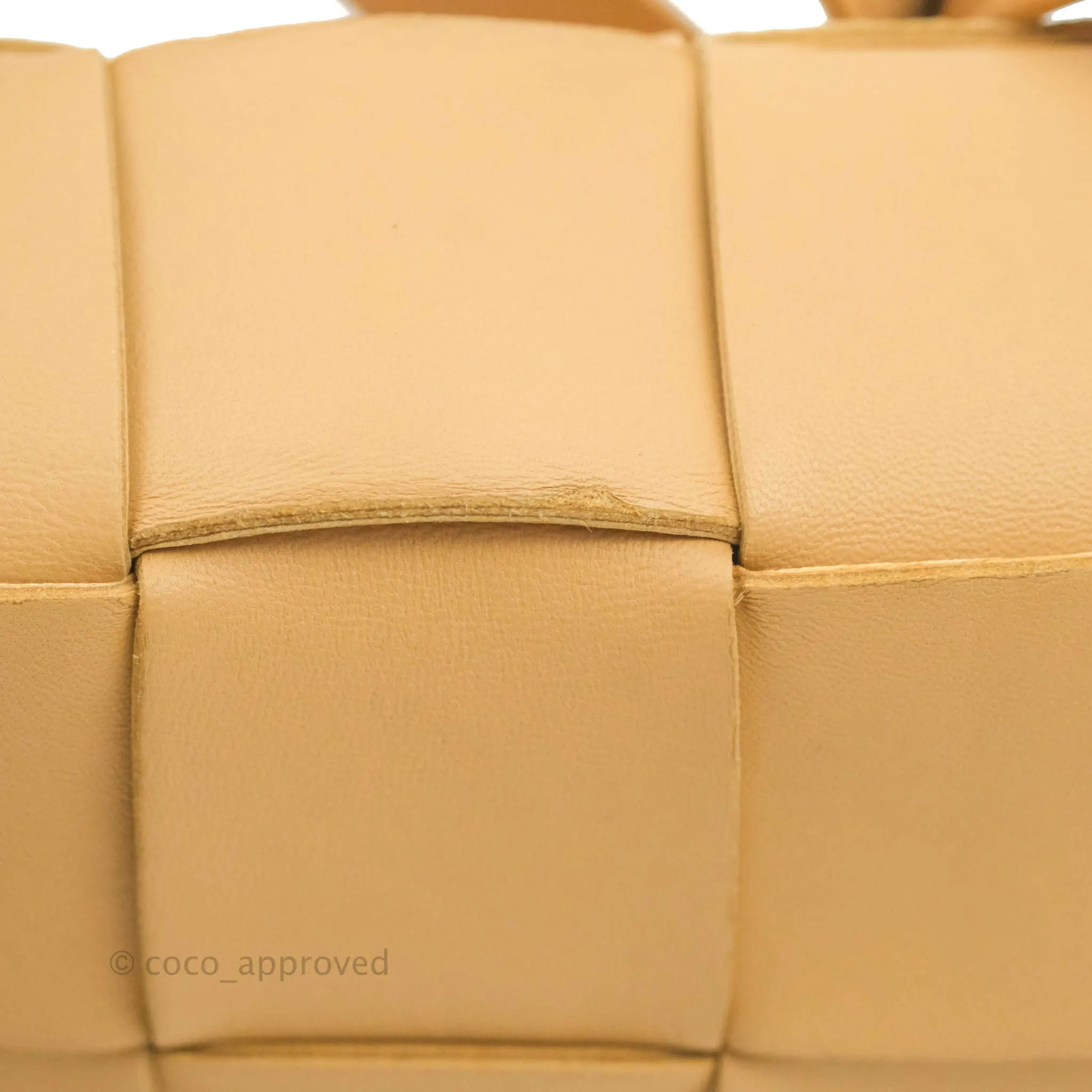 Bottega Veneta Cassette Shoulder Bag Intrecciato Beige Lambskin