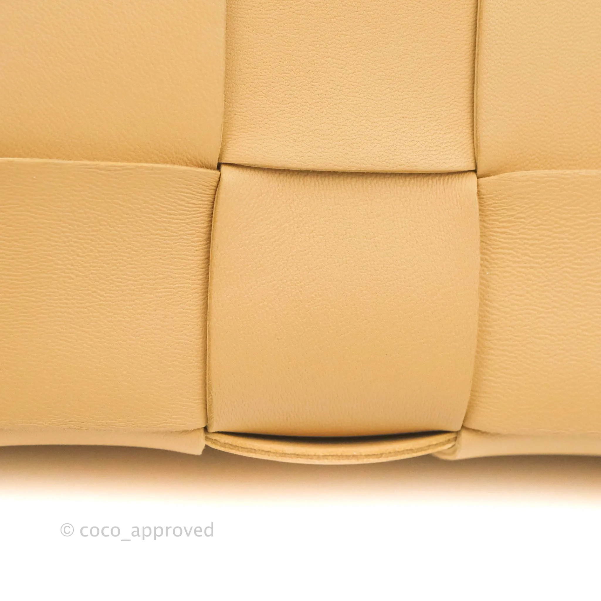 Bottega Veneta Cassette Shoulder Bag Intrecciato Beige Lambskin