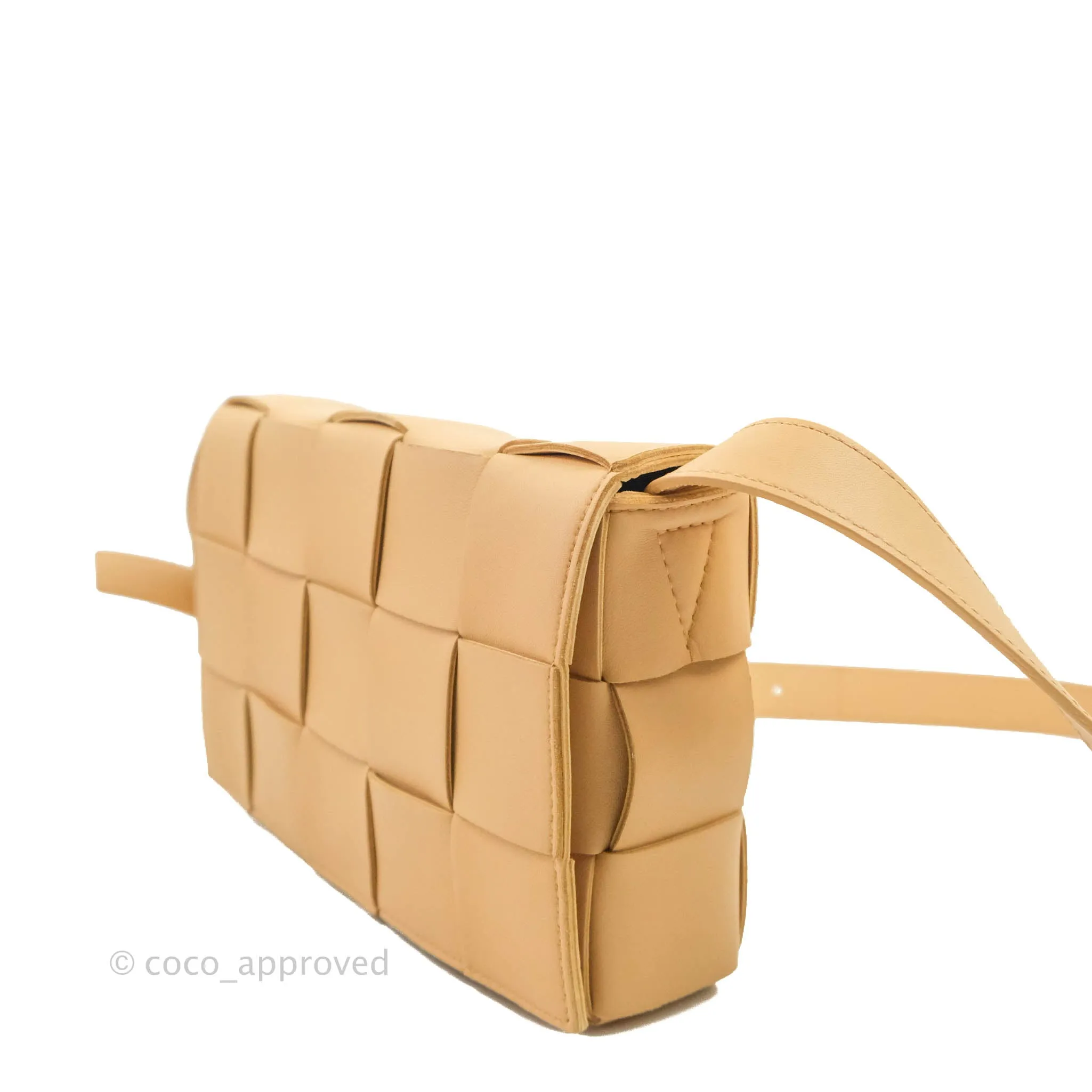Bottega Veneta Cassette Shoulder Bag Intrecciato Beige Lambskin