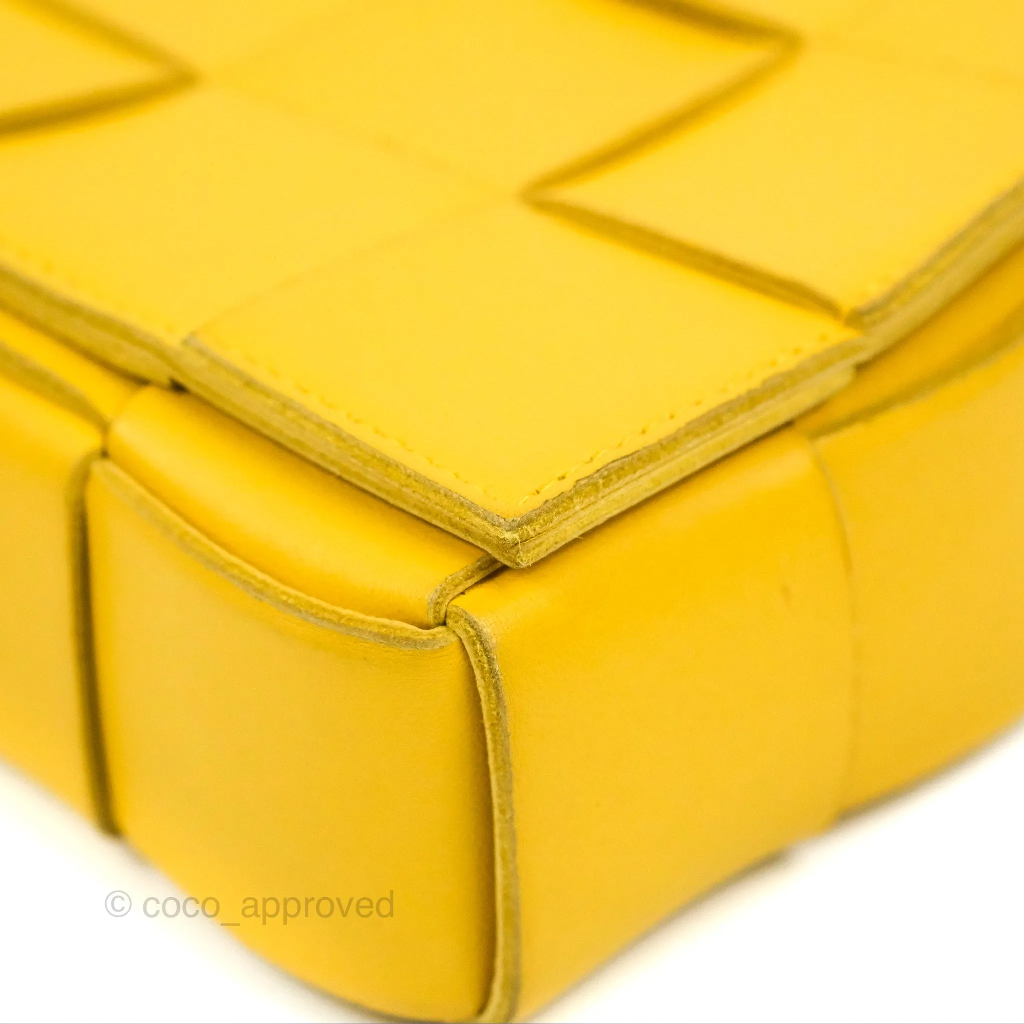 Bottega Veneta Cassette Shoulder Bag Intrecciato Yellow Lambskin