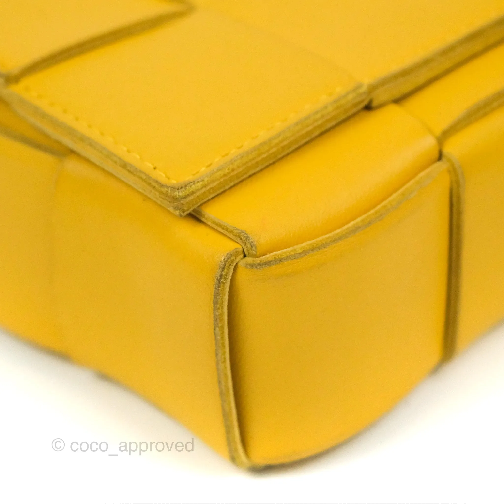 Bottega Veneta Cassette Shoulder Bag Intrecciato Yellow Lambskin