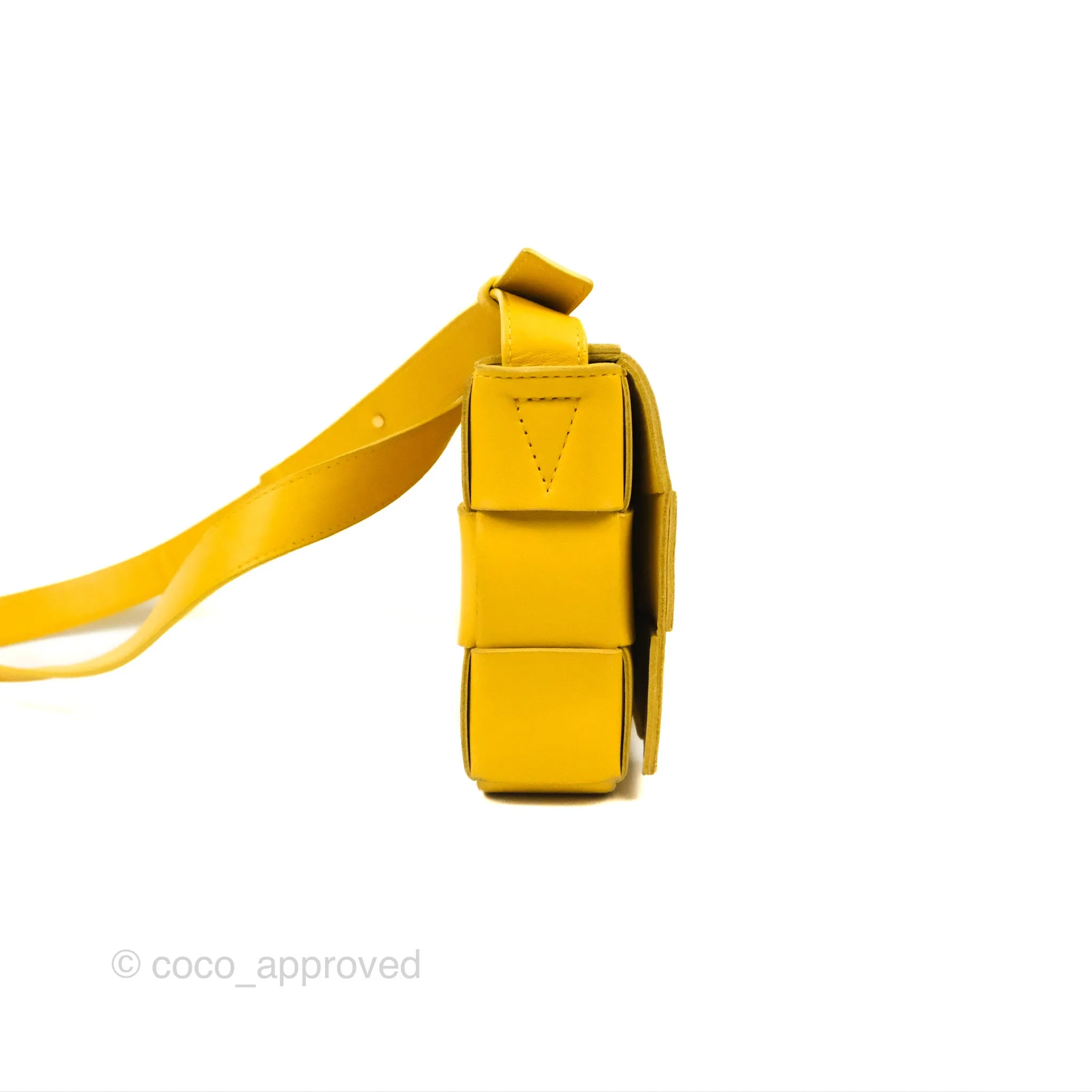 Bottega Veneta Cassette Shoulder Bag Intrecciato Yellow Lambskin