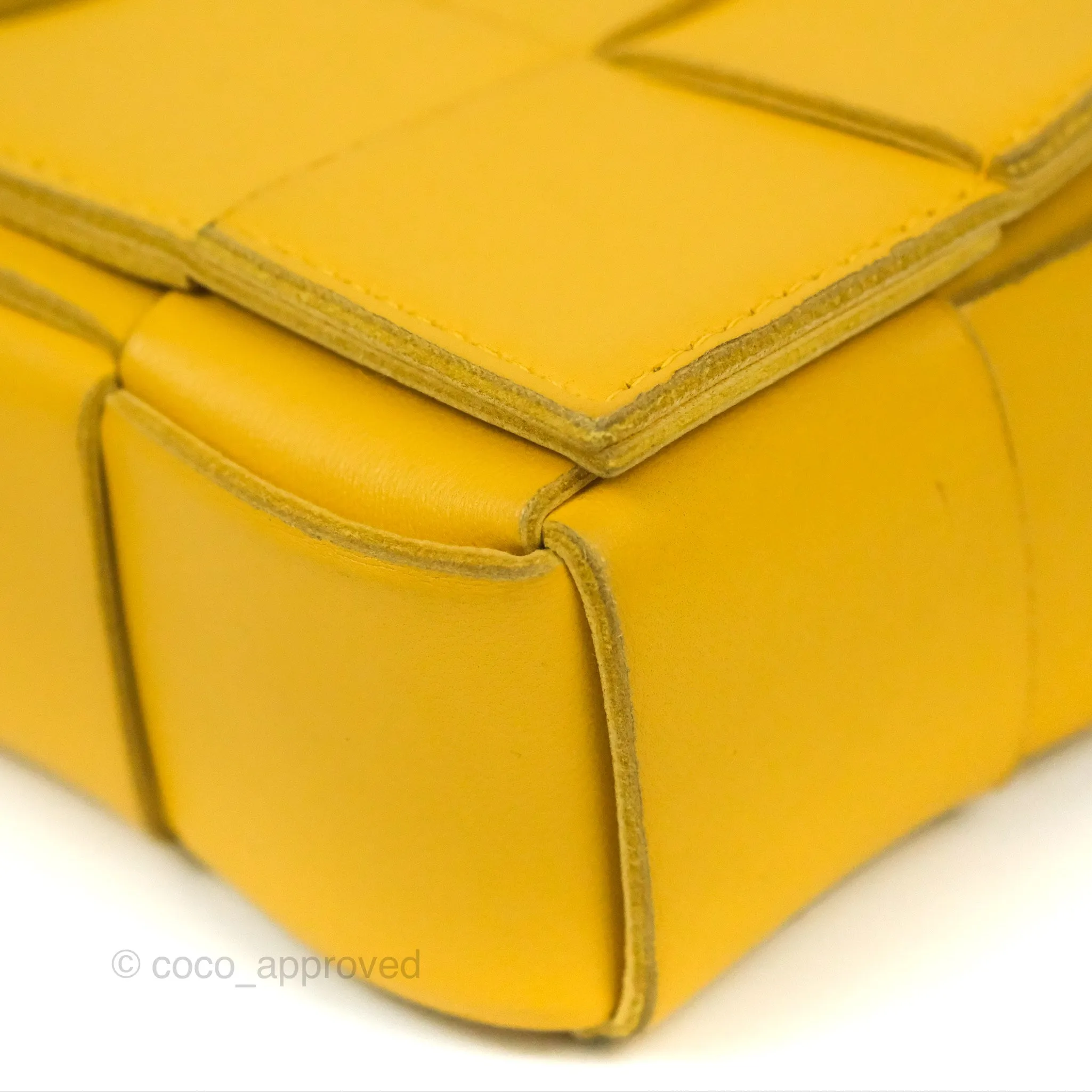 Bottega Veneta Cassette Shoulder Bag Intrecciato Yellow Lambskin
