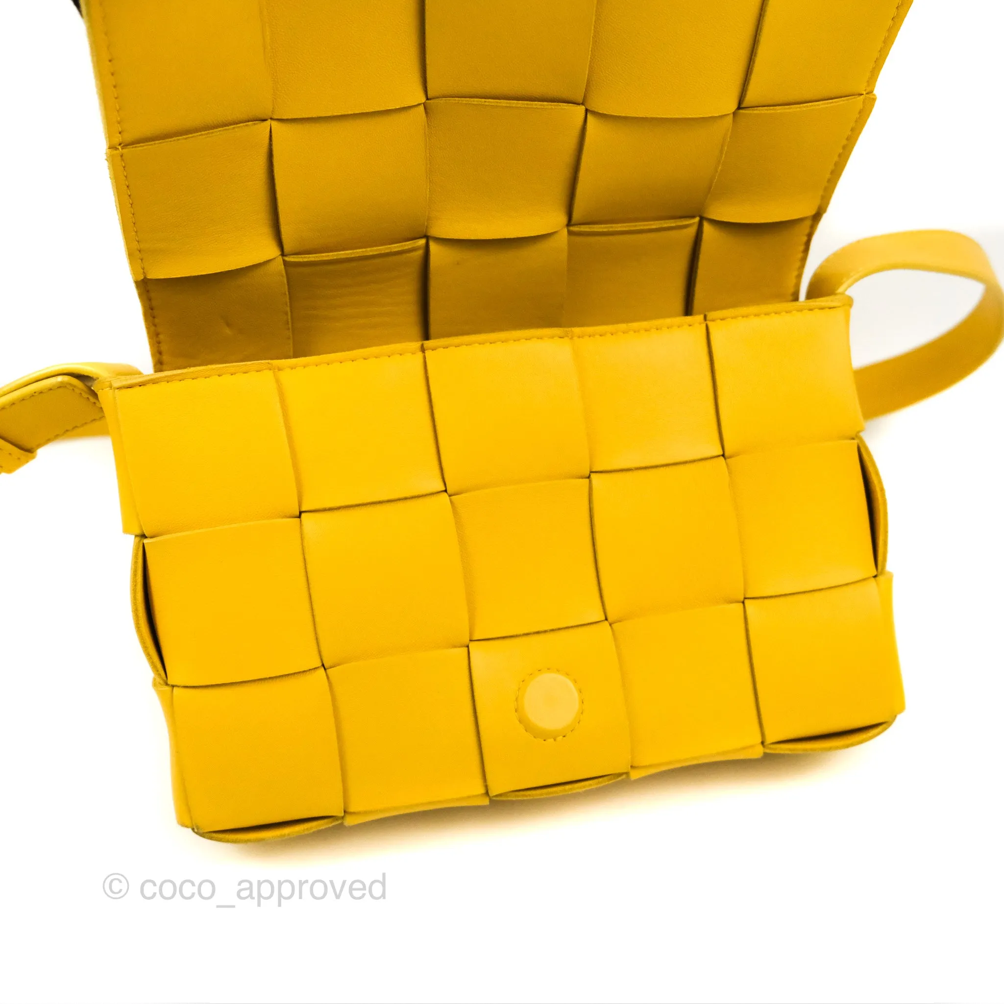 Bottega Veneta Cassette Shoulder Bag Intrecciato Yellow Lambskin