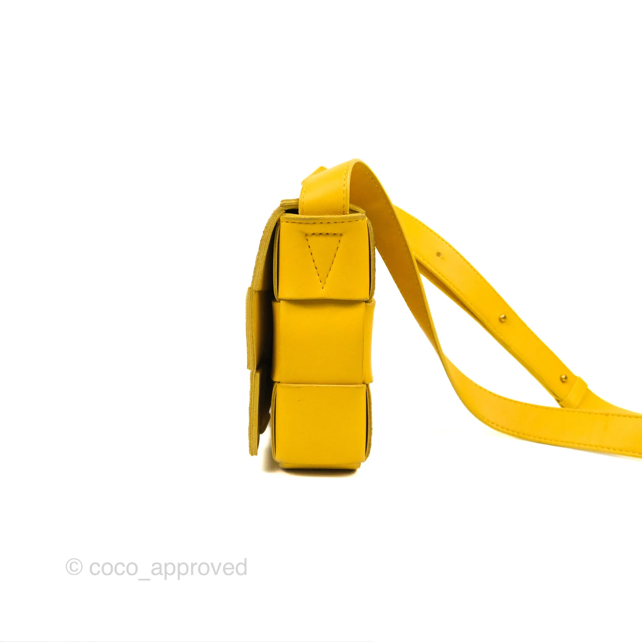Bottega Veneta Cassette Shoulder Bag Intrecciato Yellow Lambskin