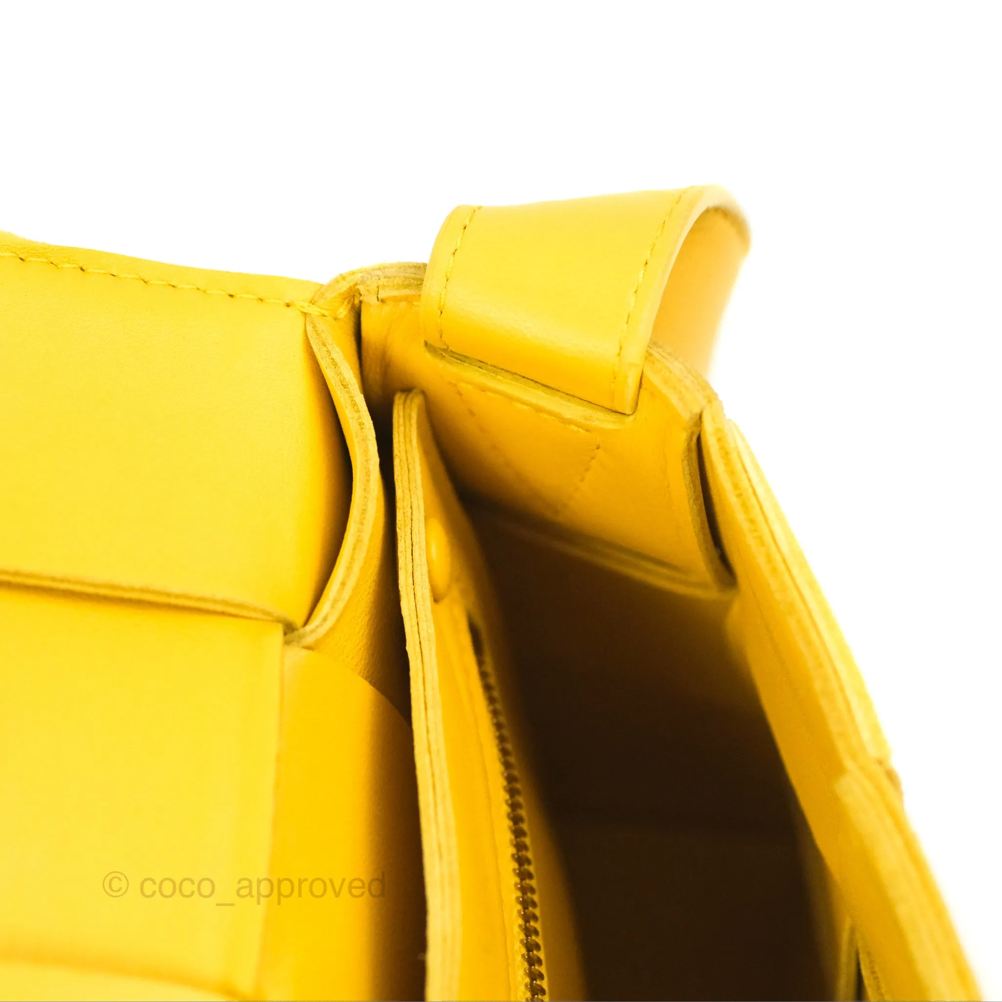 Bottega Veneta Cassette Shoulder Bag Intrecciato Yellow Lambskin