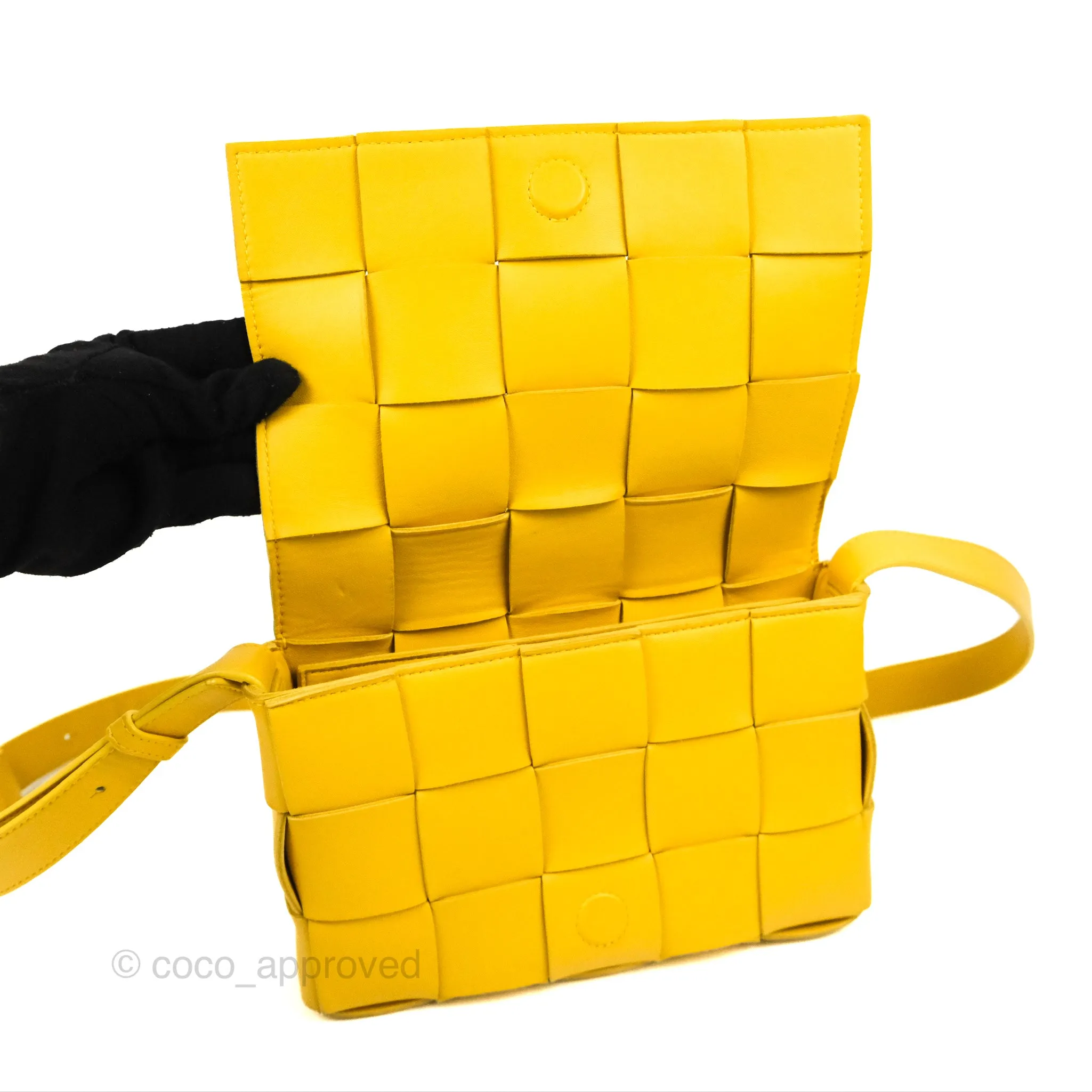 Bottega Veneta Cassette Shoulder Bag Intrecciato Yellow Lambskin