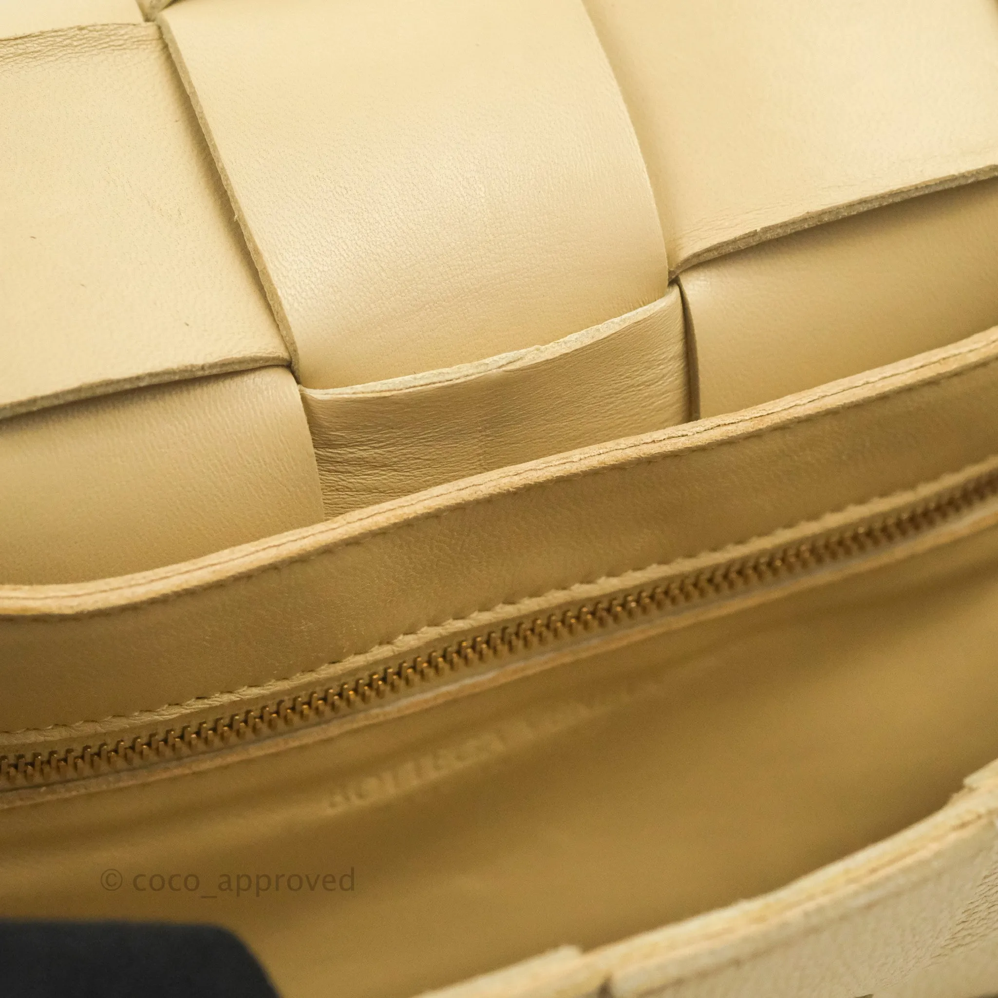 Bottega Veneta Cassette Shoulder Bag Intreccio Porridge Grained Calfskin Gold Hardware