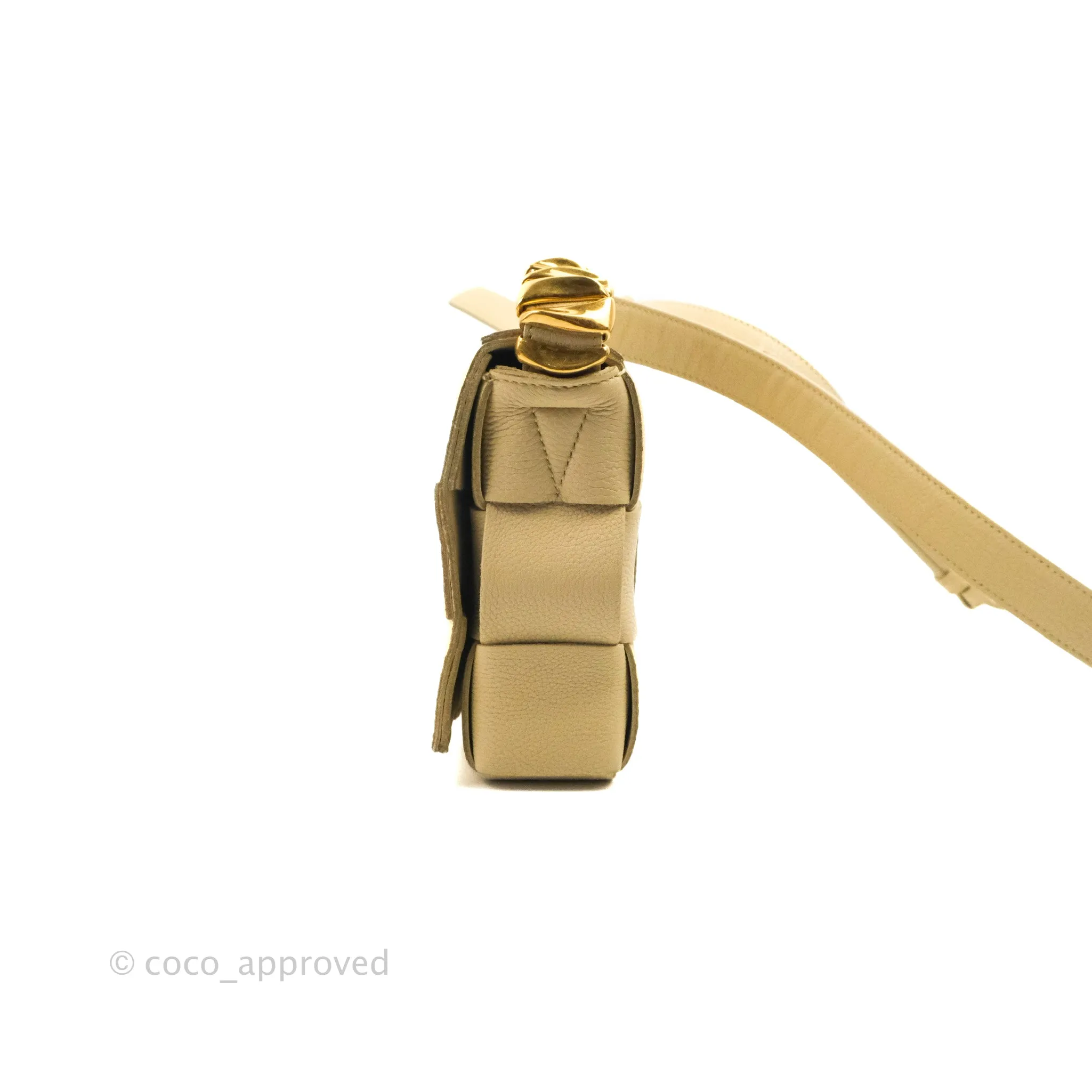 Bottega Veneta Cassette Shoulder Bag Intreccio Porridge Grained Calfskin Gold Hardware