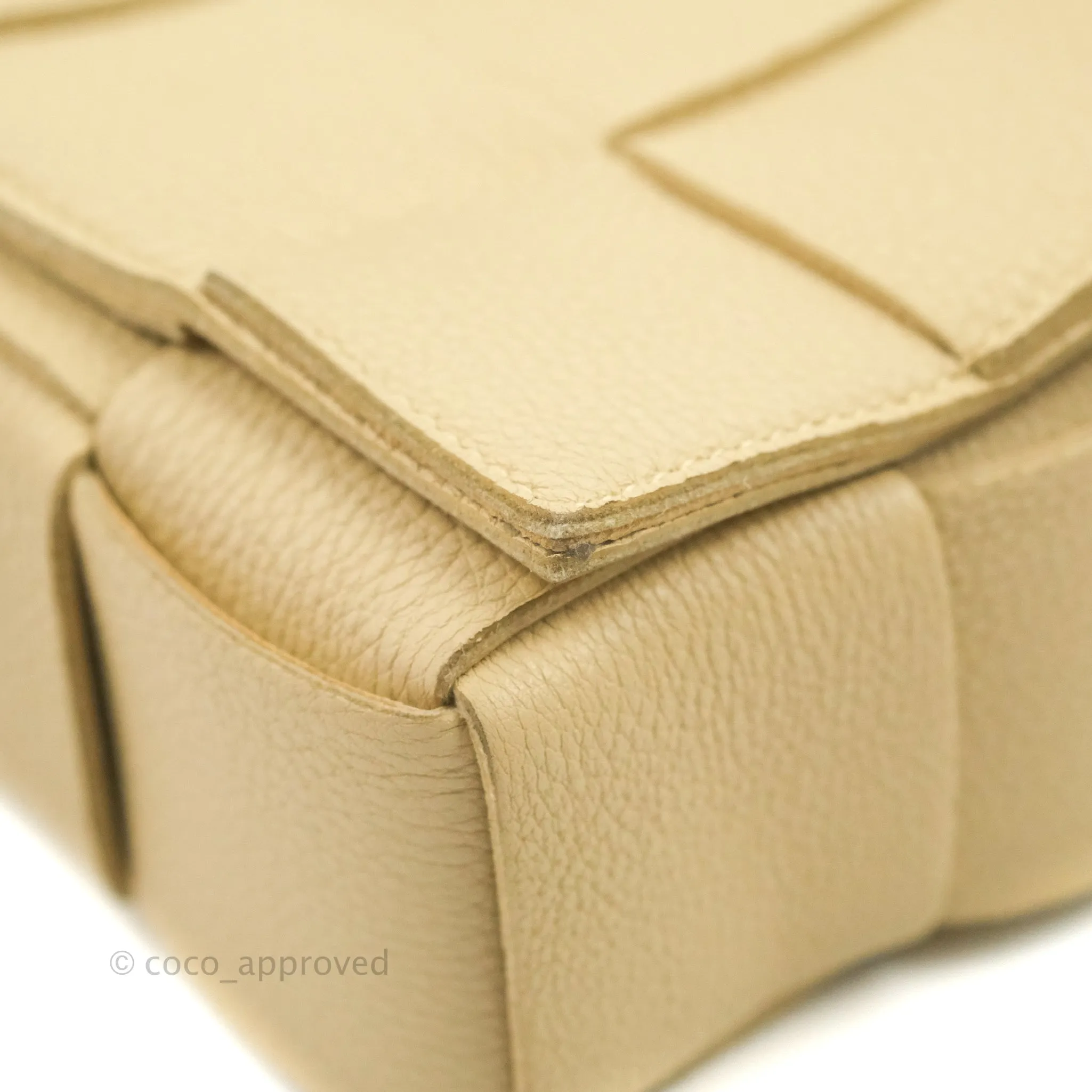Bottega Veneta Cassette Shoulder Bag Intreccio Porridge Grained Calfskin Gold Hardware
