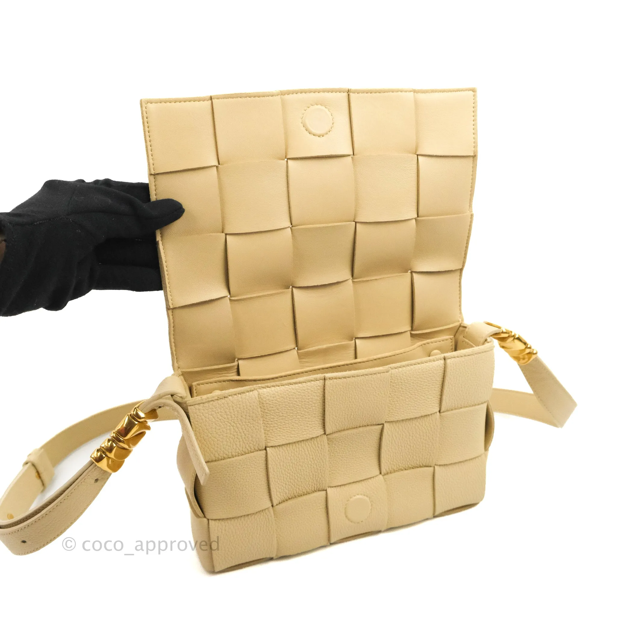 Bottega Veneta Cassette Shoulder Bag Intreccio Porridge Grained Calfskin Gold Hardware