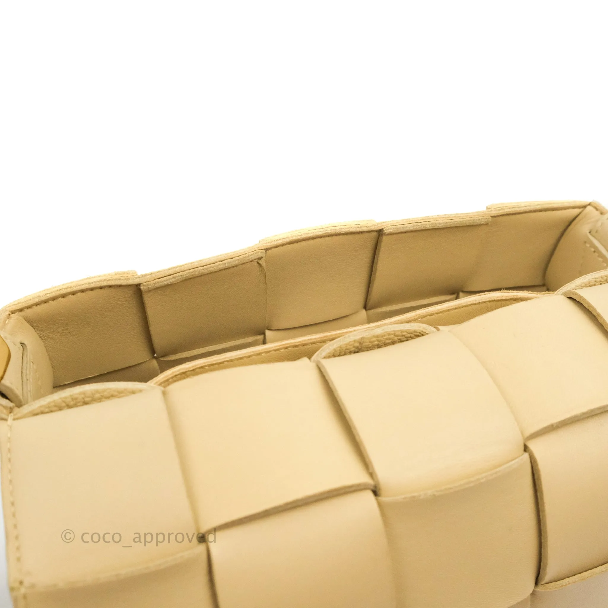 Bottega Veneta Cassette Shoulder Bag Intreccio Porridge Grained Calfskin Gold Hardware