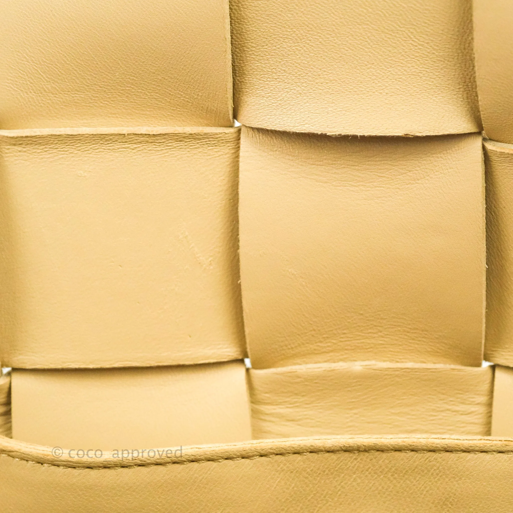 Bottega Veneta Cassette Shoulder Bag Intreccio Porridge Grained Calfskin Gold Hardware