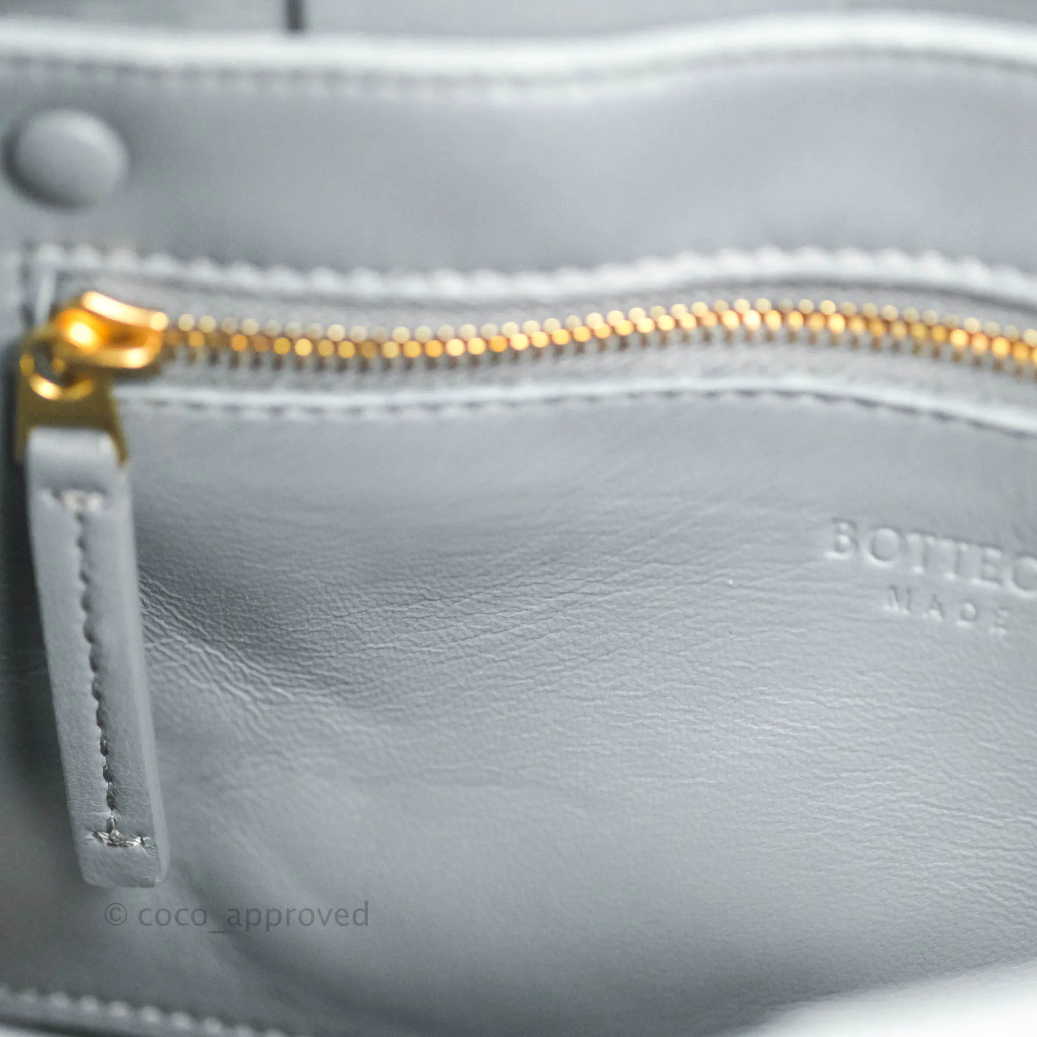 Bottega Veneta Cassette Shoulder Bag Intreccio Thunder Grey Grained Calfskin Gold Hardware