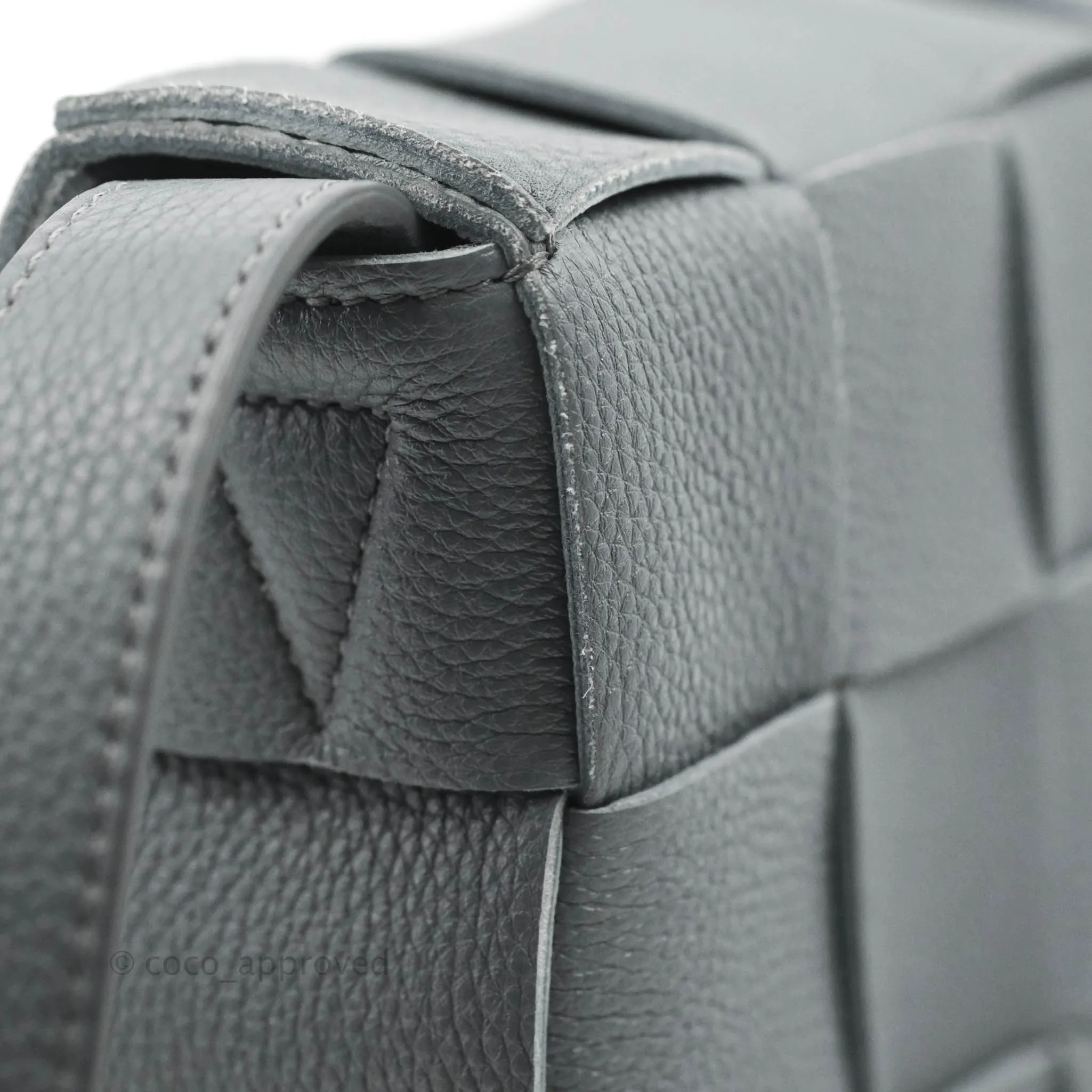 Bottega Veneta Cassette Shoulder Bag Intreccio Thunder Grey Grained Calfskin Gold Hardware