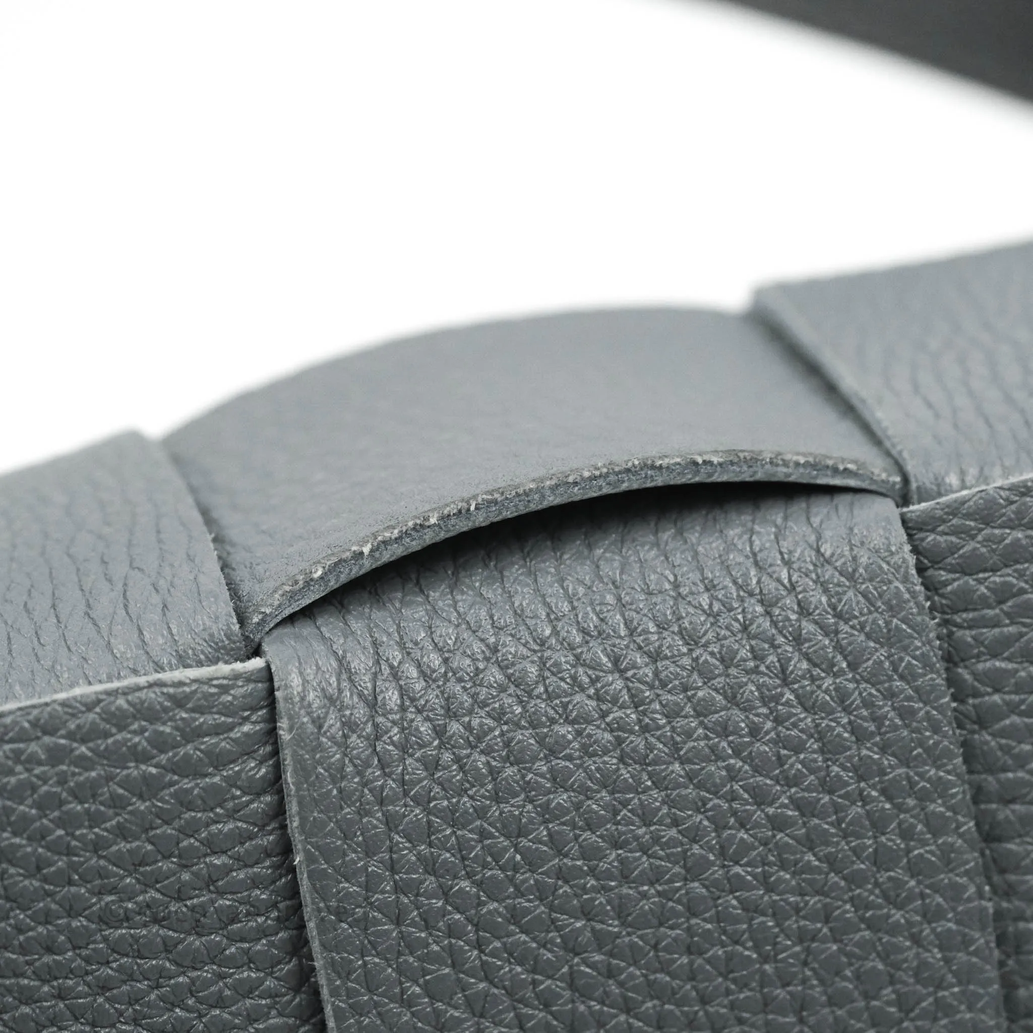 Bottega Veneta Cassette Shoulder Bag Intreccio Thunder Grey Grained Calfskin Gold Hardware