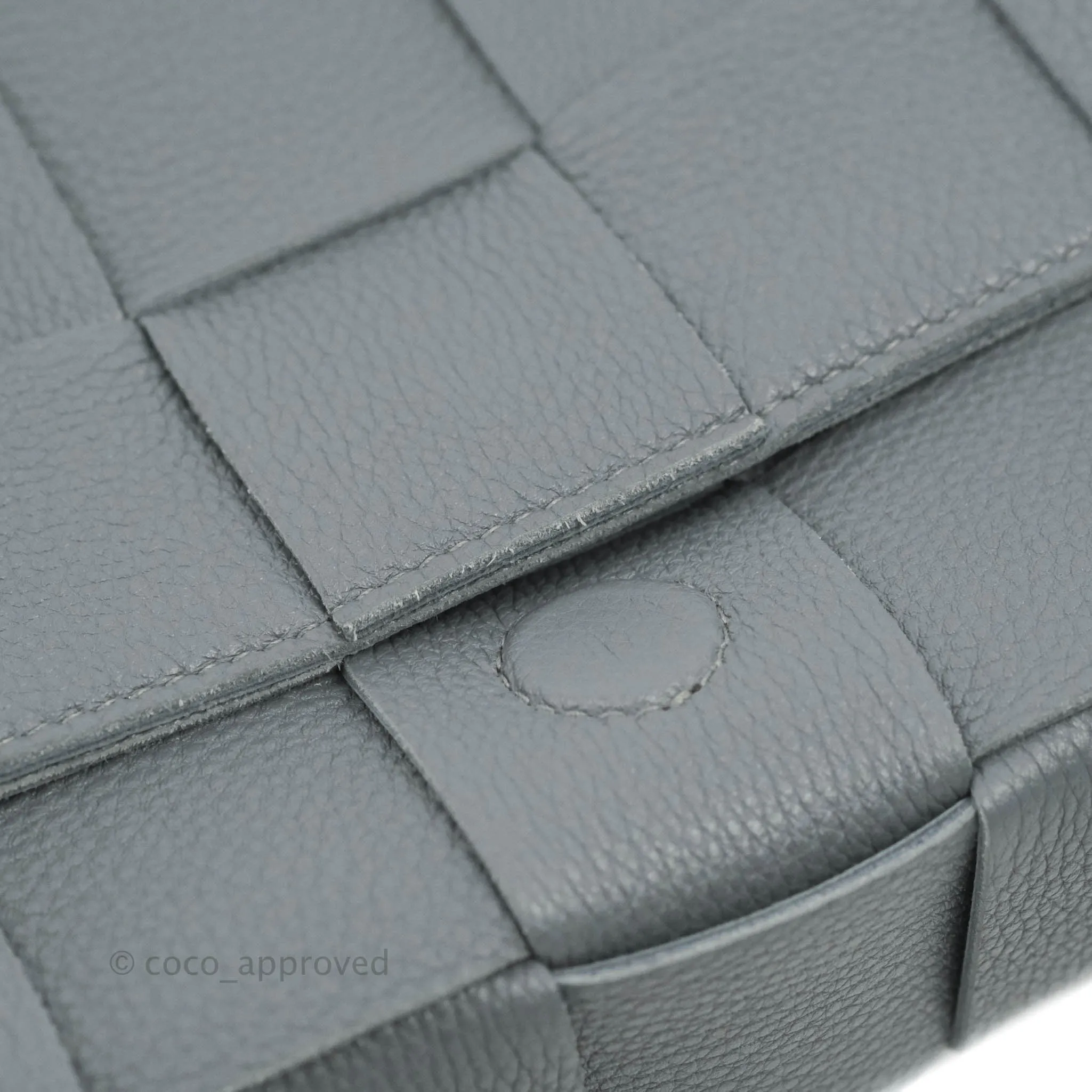 Bottega Veneta Cassette Shoulder Bag Intreccio Thunder Grey Grained Calfskin Gold Hardware