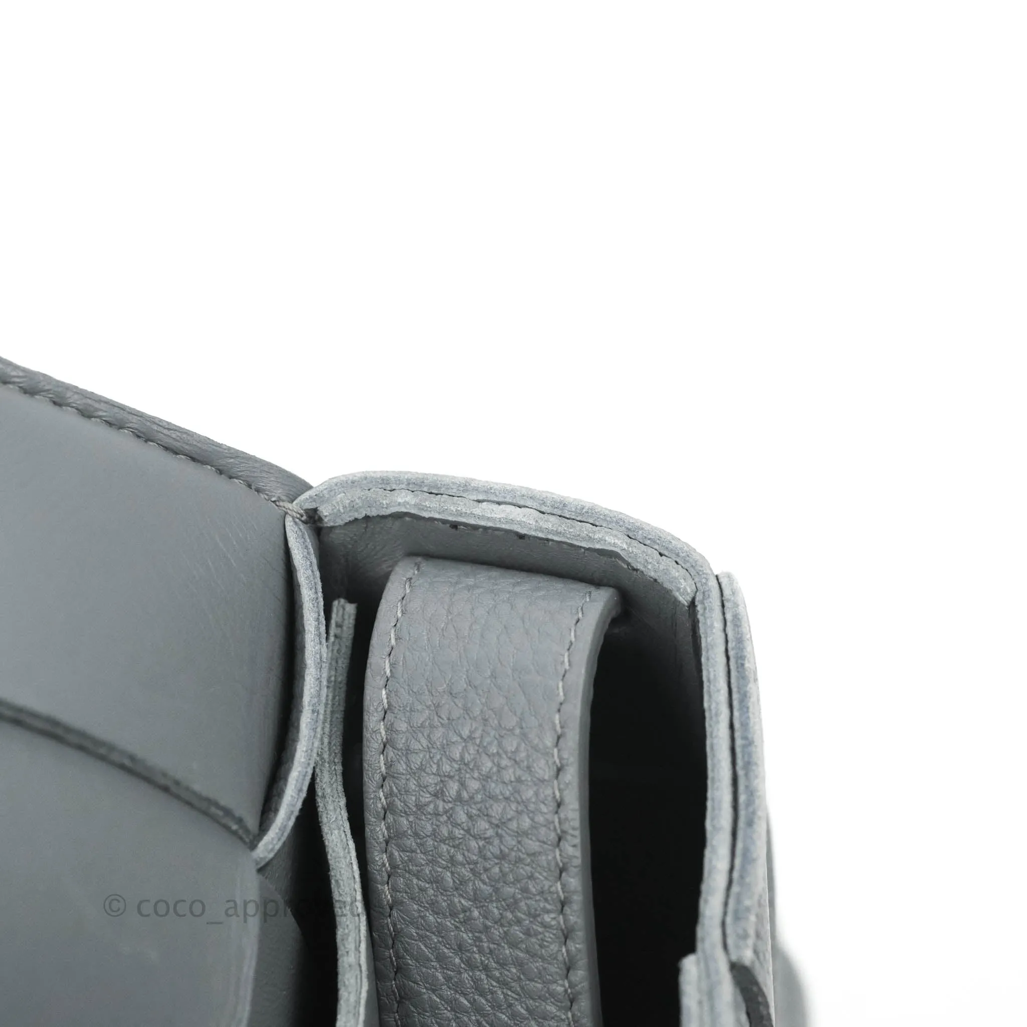 Bottega Veneta Cassette Shoulder Bag Intreccio Thunder Grey Grained Calfskin Gold Hardware