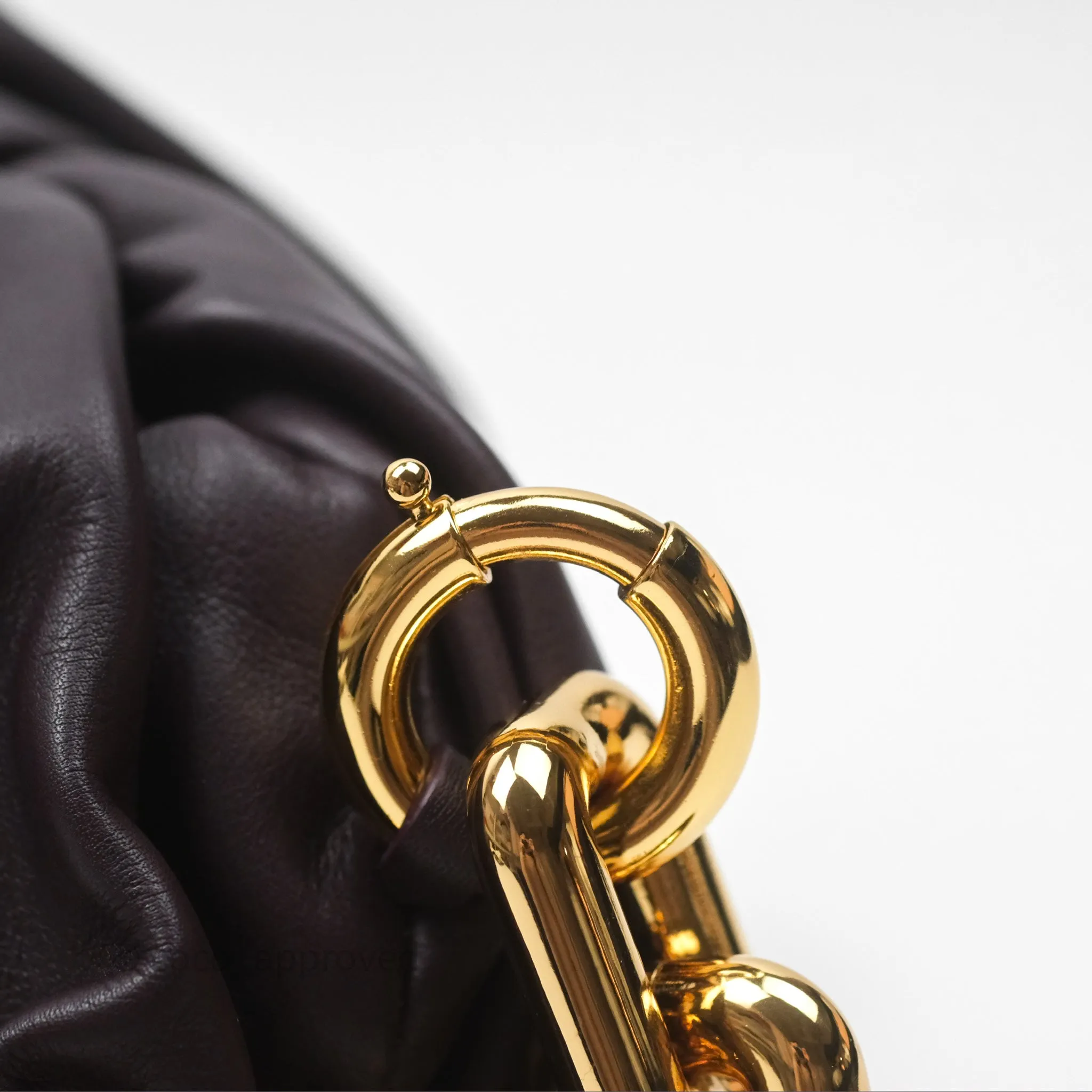 Bottega Veneta Chain Pouch Brown Calfskin Gold Hardware