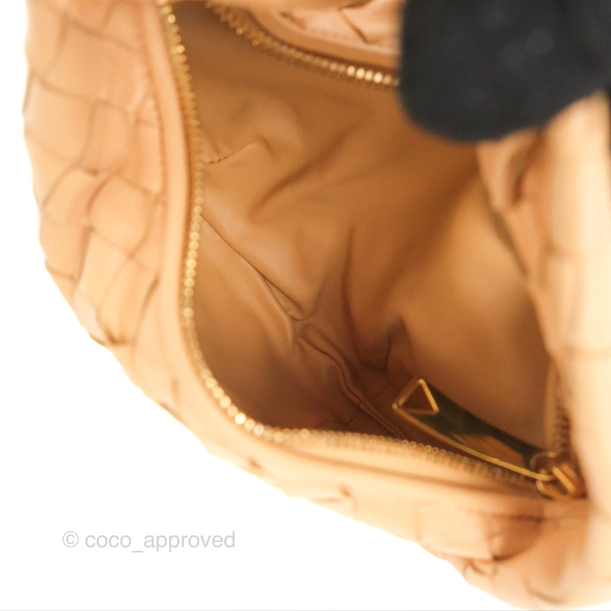 Bottega Veneta Intrecciato Mini Jodie Clutch Bag Beige Lambskin Gold Hardware