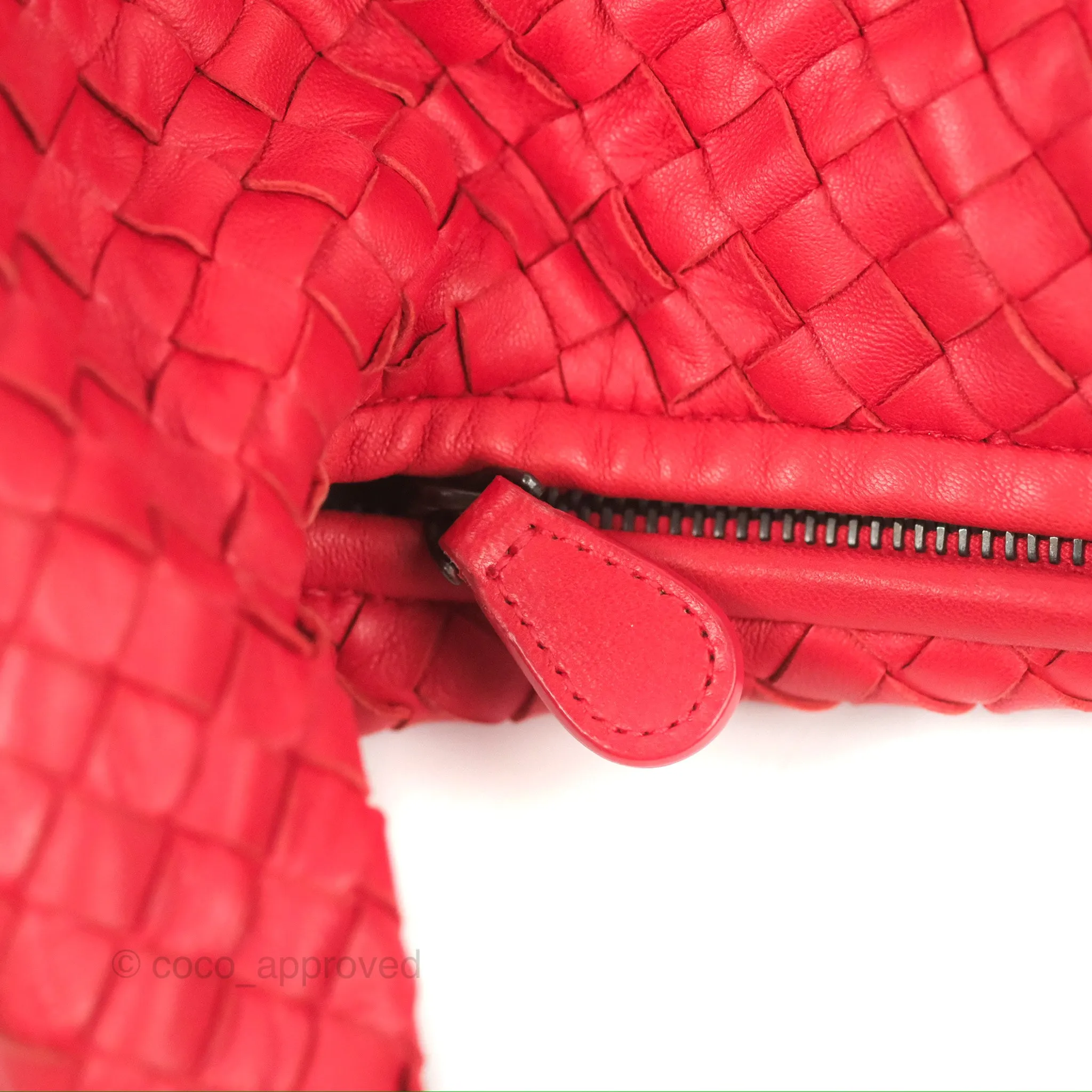 Bottega Veneta Large Hobo Intrecciato Nappa Red