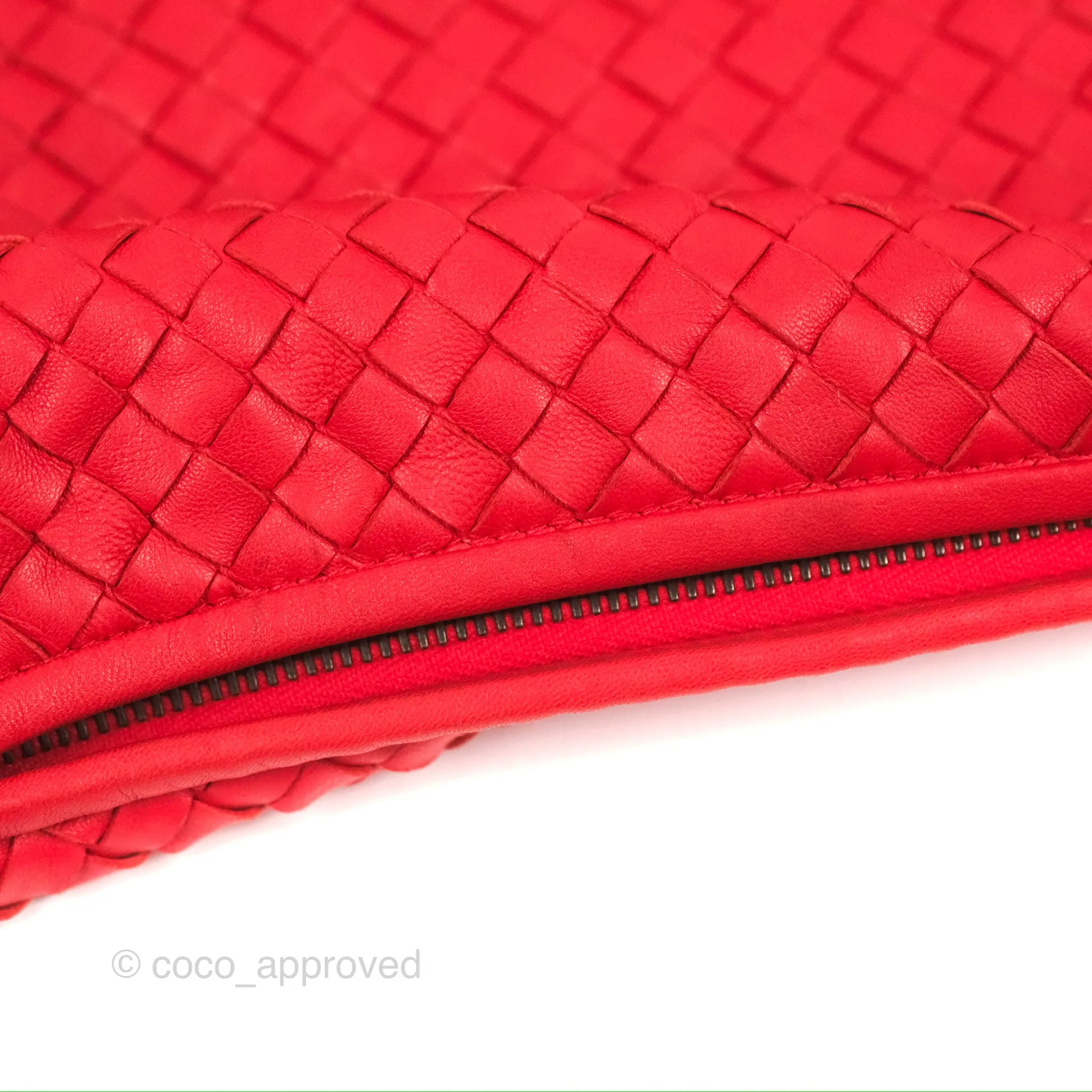 Bottega Veneta Large Hobo Intrecciato Nappa Red