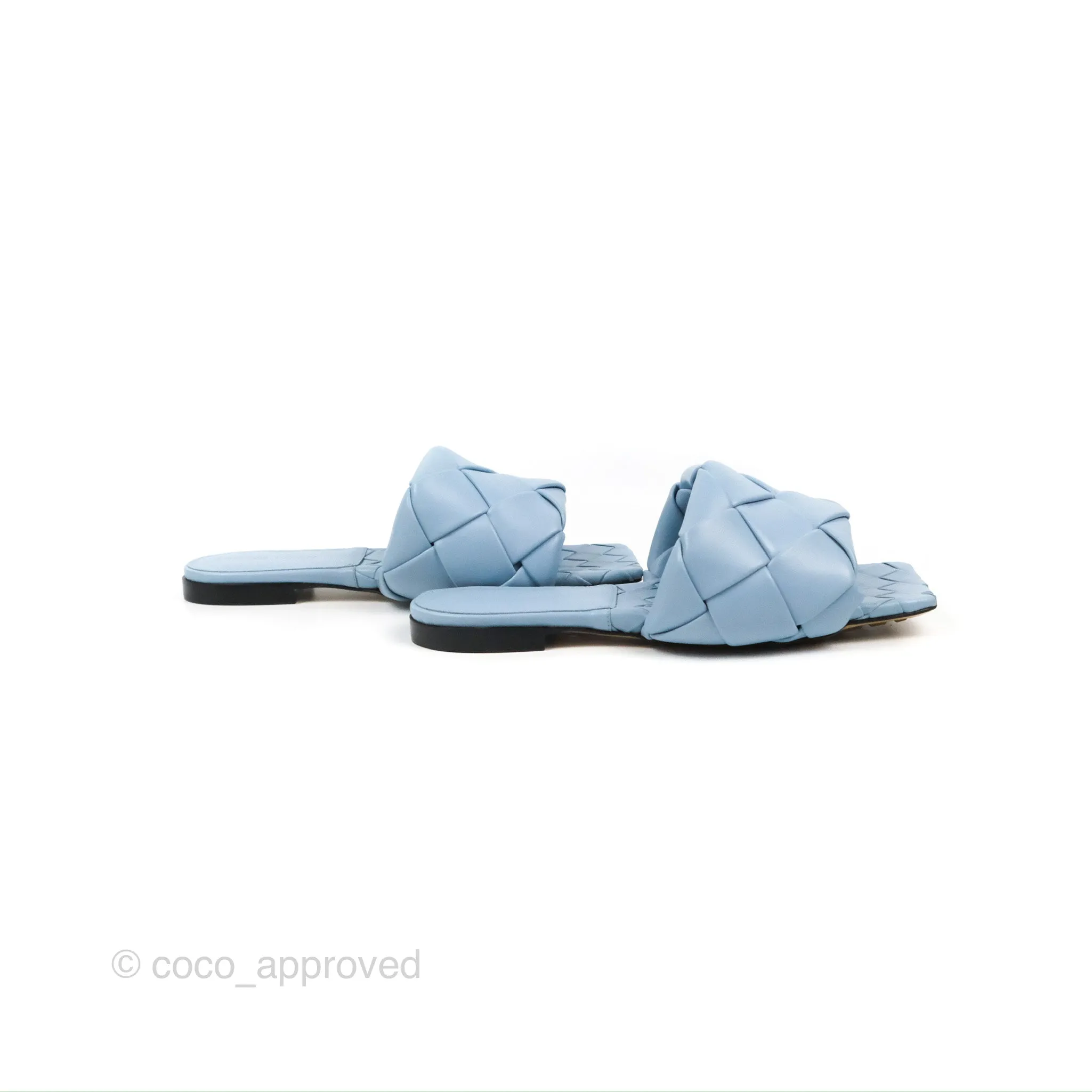 Bottega Veneta Lido Flat Sandals Intrecciato Pale Blue Lambskin Size 36.5