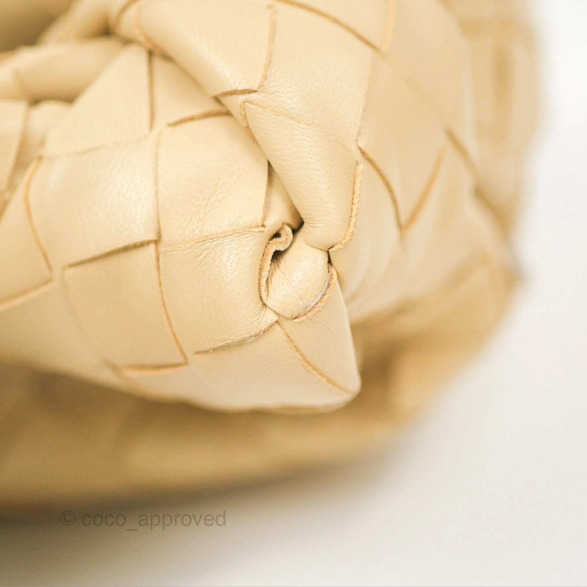 Bottega Veneta Mini Jodie Clutch Bag Intrecciato Porridge Lambskin Gold Hardware