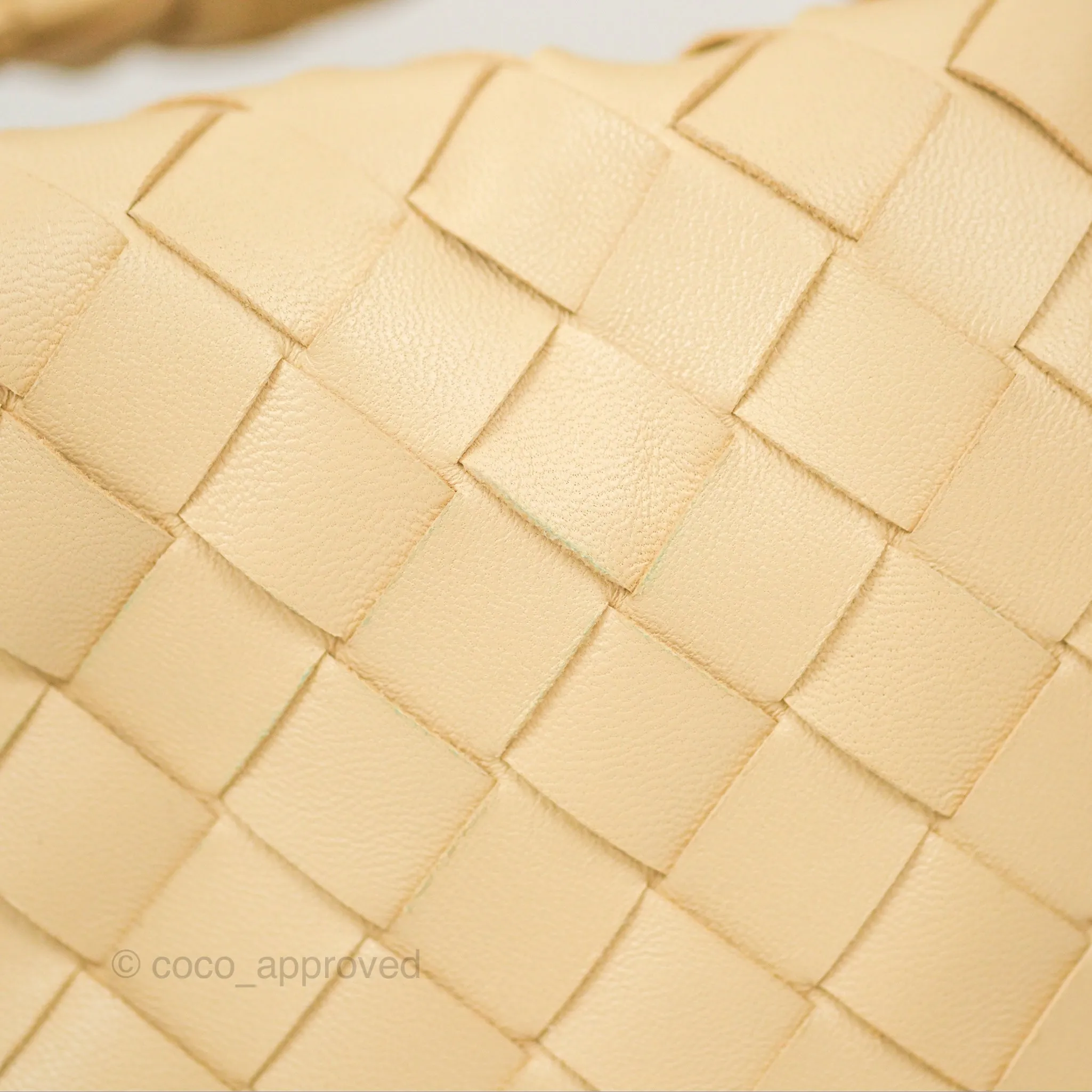 Bottega Veneta Mini Jodie Clutch Bag Intrecciato Porridge Lambskin Gold Hardware