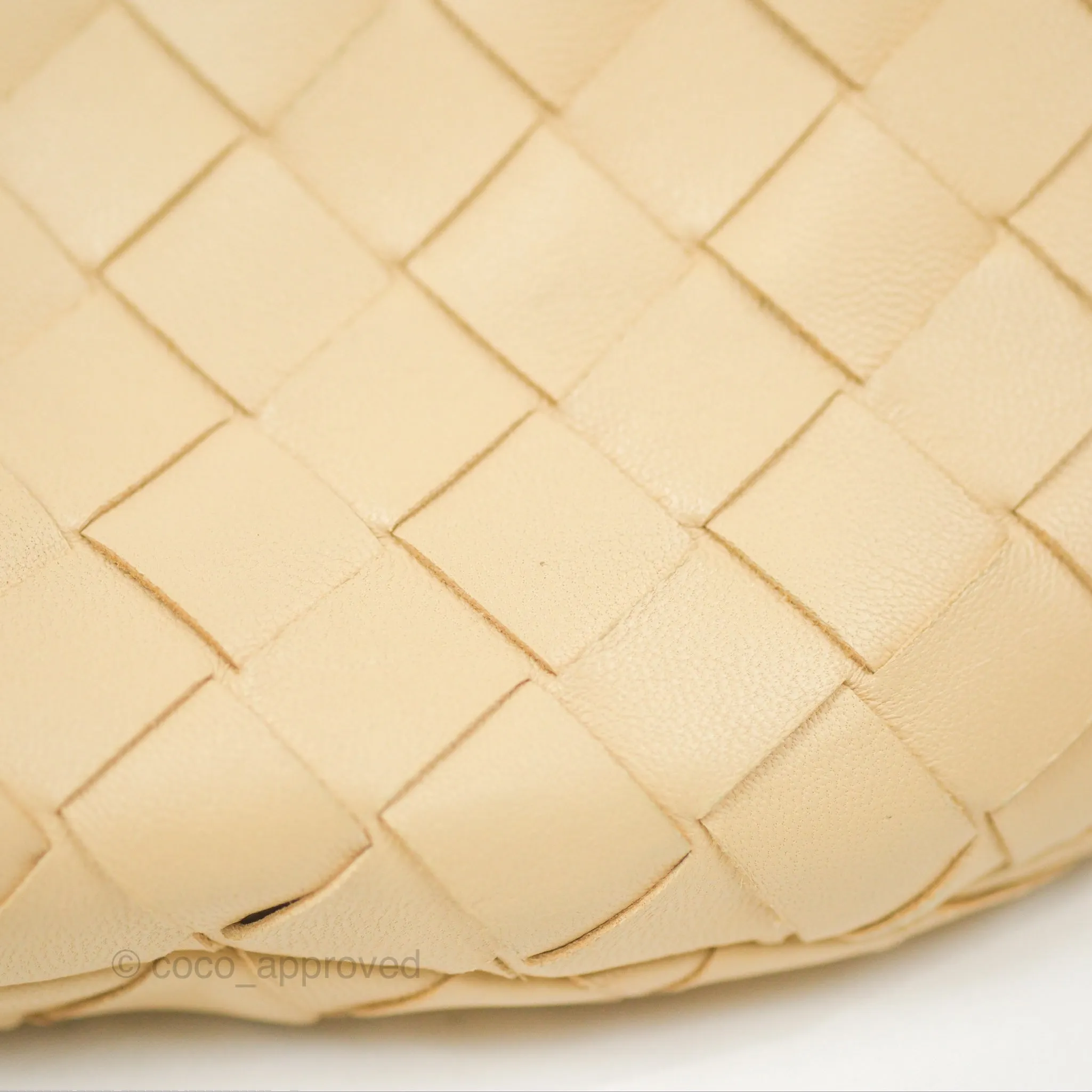Bottega Veneta Mini Jodie Clutch Bag Intrecciato Porridge Lambskin Gold Hardware