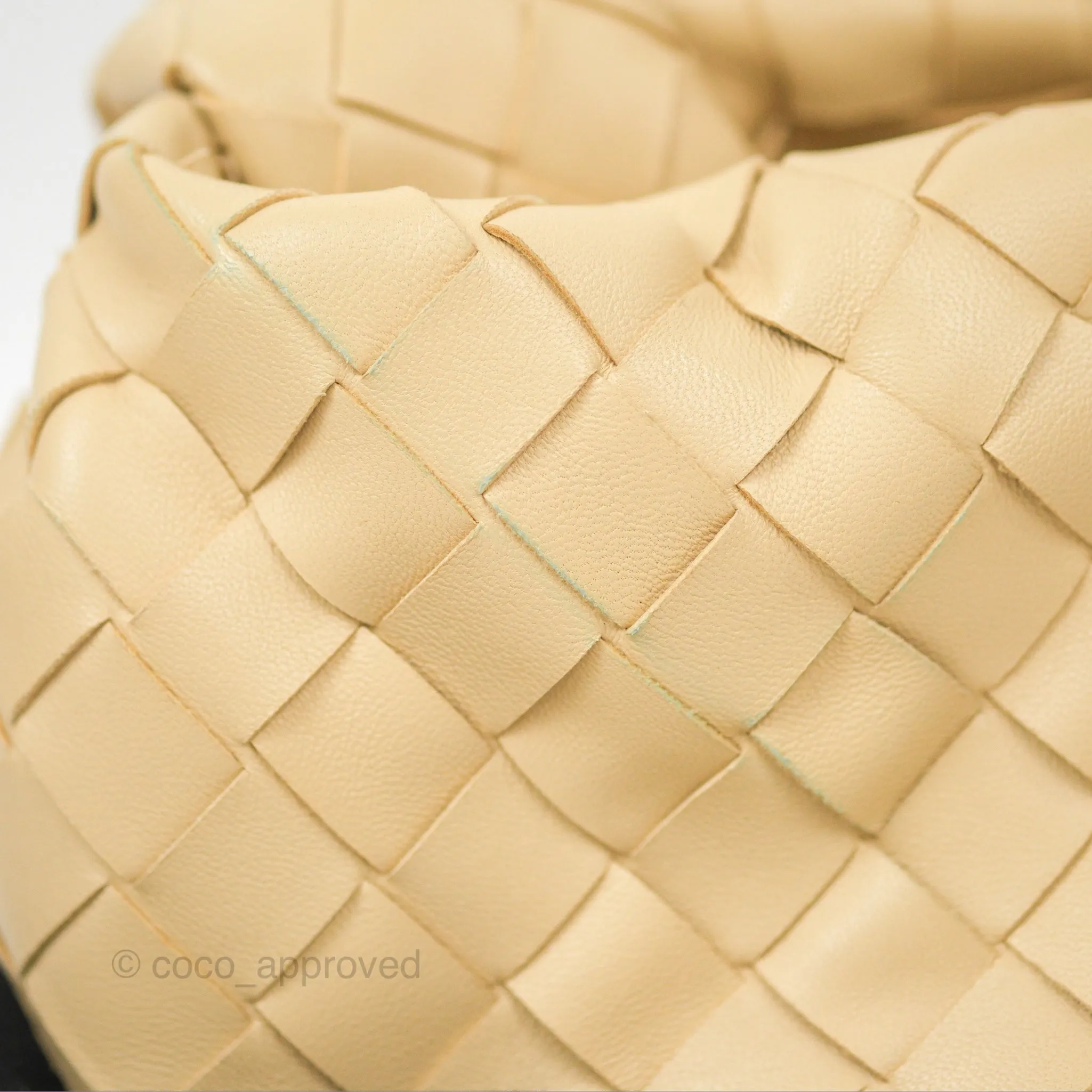 Bottega Veneta Mini Jodie Clutch Bag Intrecciato Porridge Lambskin Gold Hardware