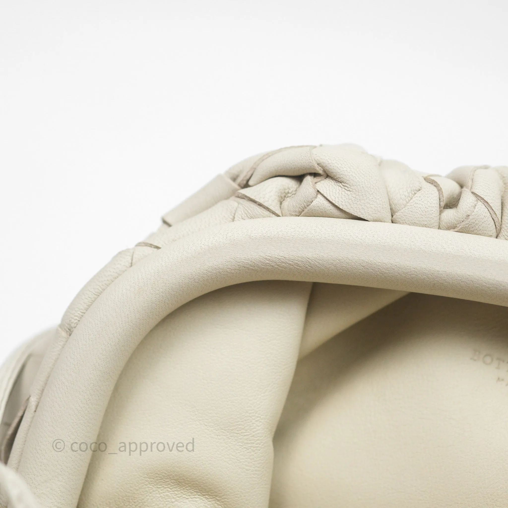 Bottega Veneta Mini Pouch Chalk Intrecciato Calfskin