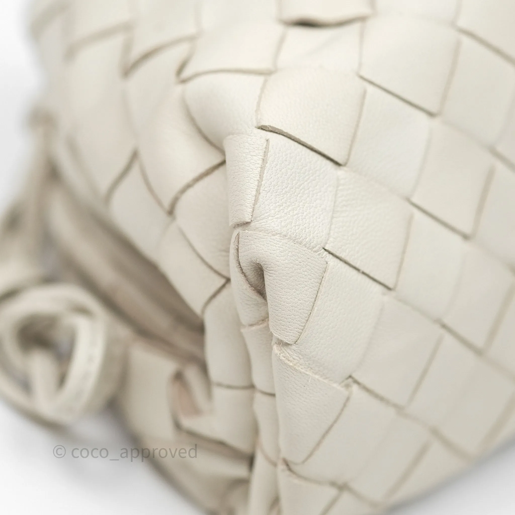 Bottega Veneta Mini Pouch Chalk Intrecciato Calfskin