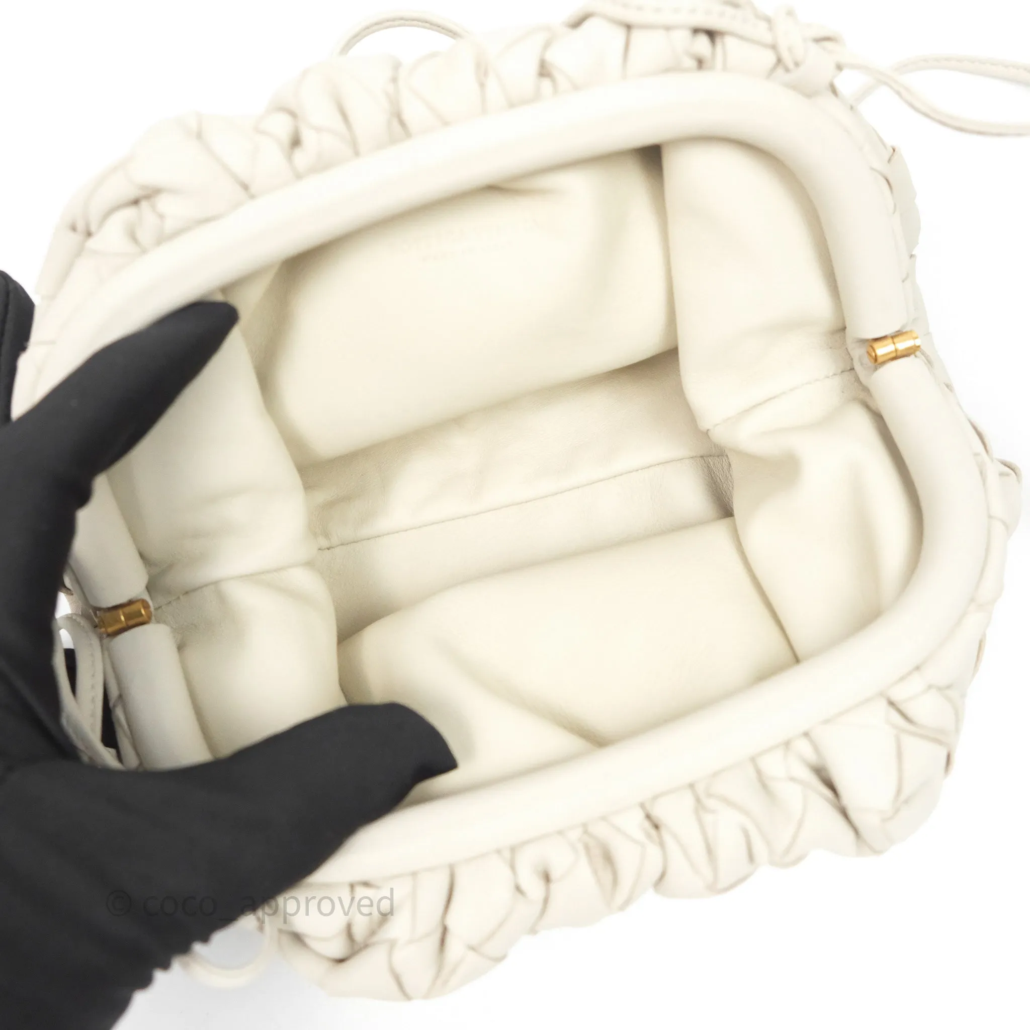 Bottega Veneta Mini Pouch Chalk Intrecciato Calfskin