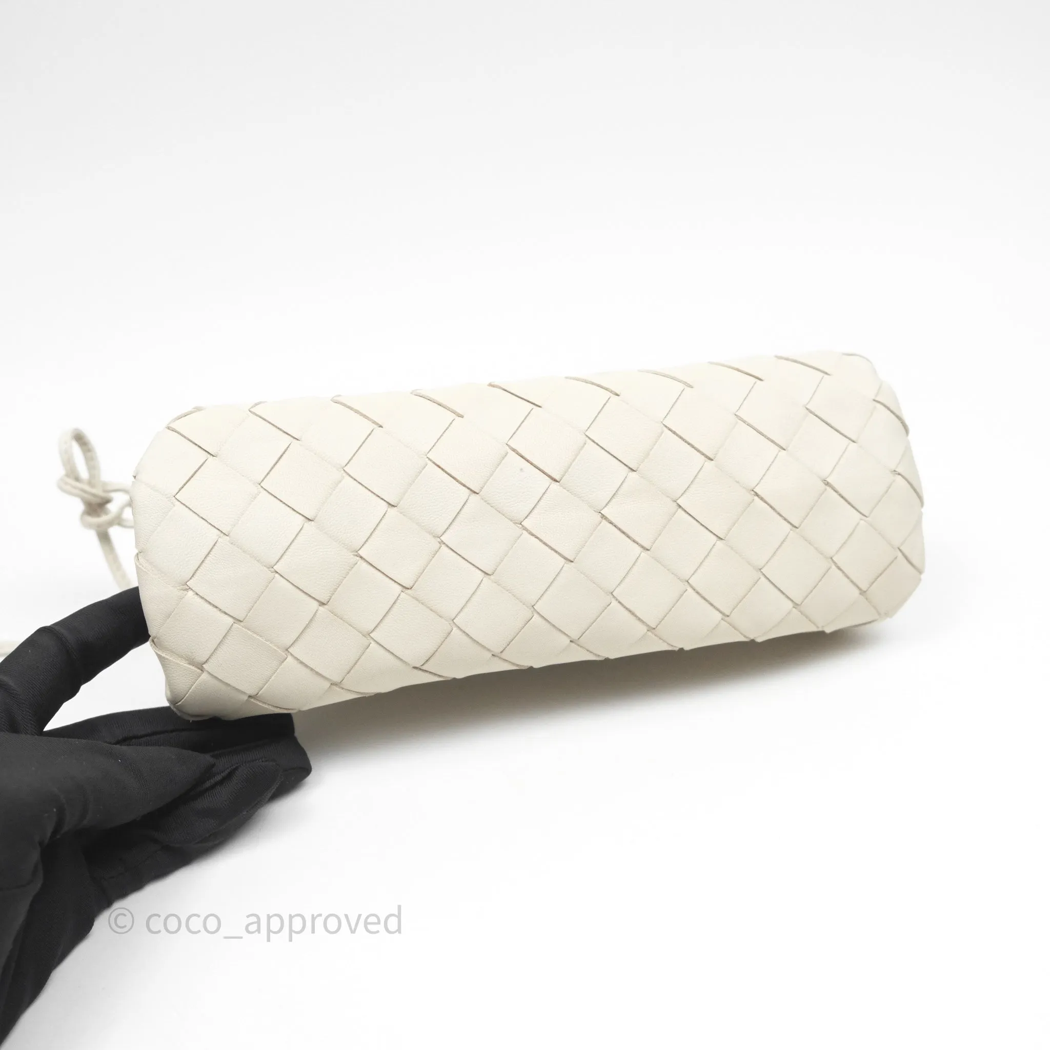 Bottega Veneta Mini Pouch Chalk Intrecciato Calfskin