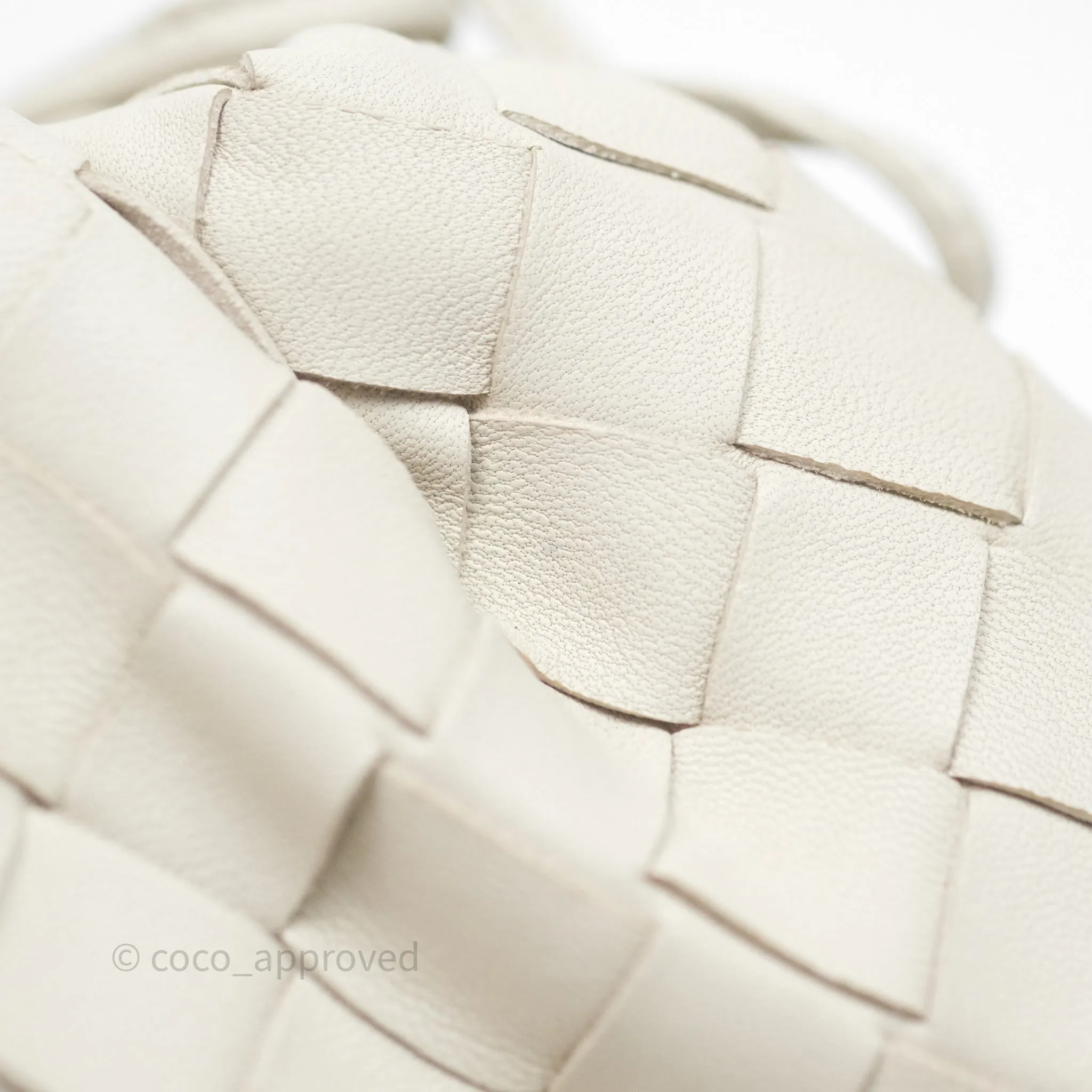 Bottega Veneta Mini Pouch Chalk Intrecciato Calfskin