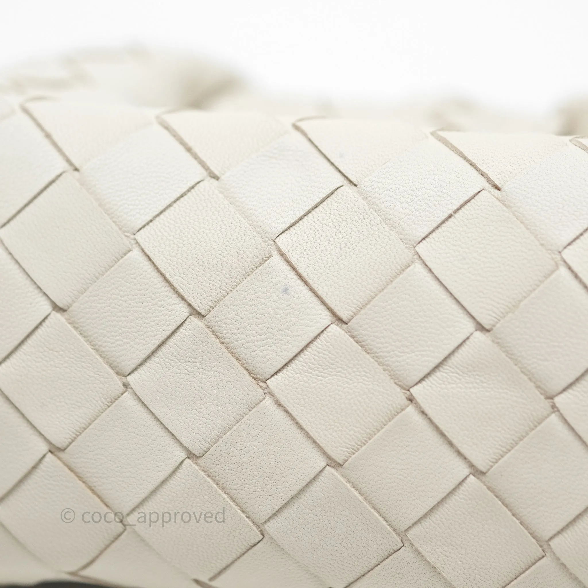 Bottega Veneta Mini Pouch Chalk Intrecciato Calfskin
